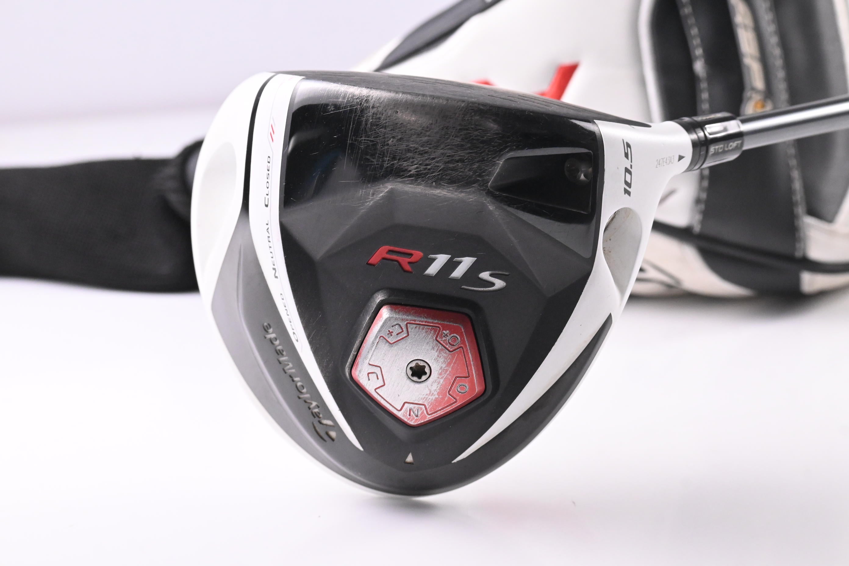 Taylormade R11S Driver / 10.5 Degree / Regular Flex Motore 55 Shaft