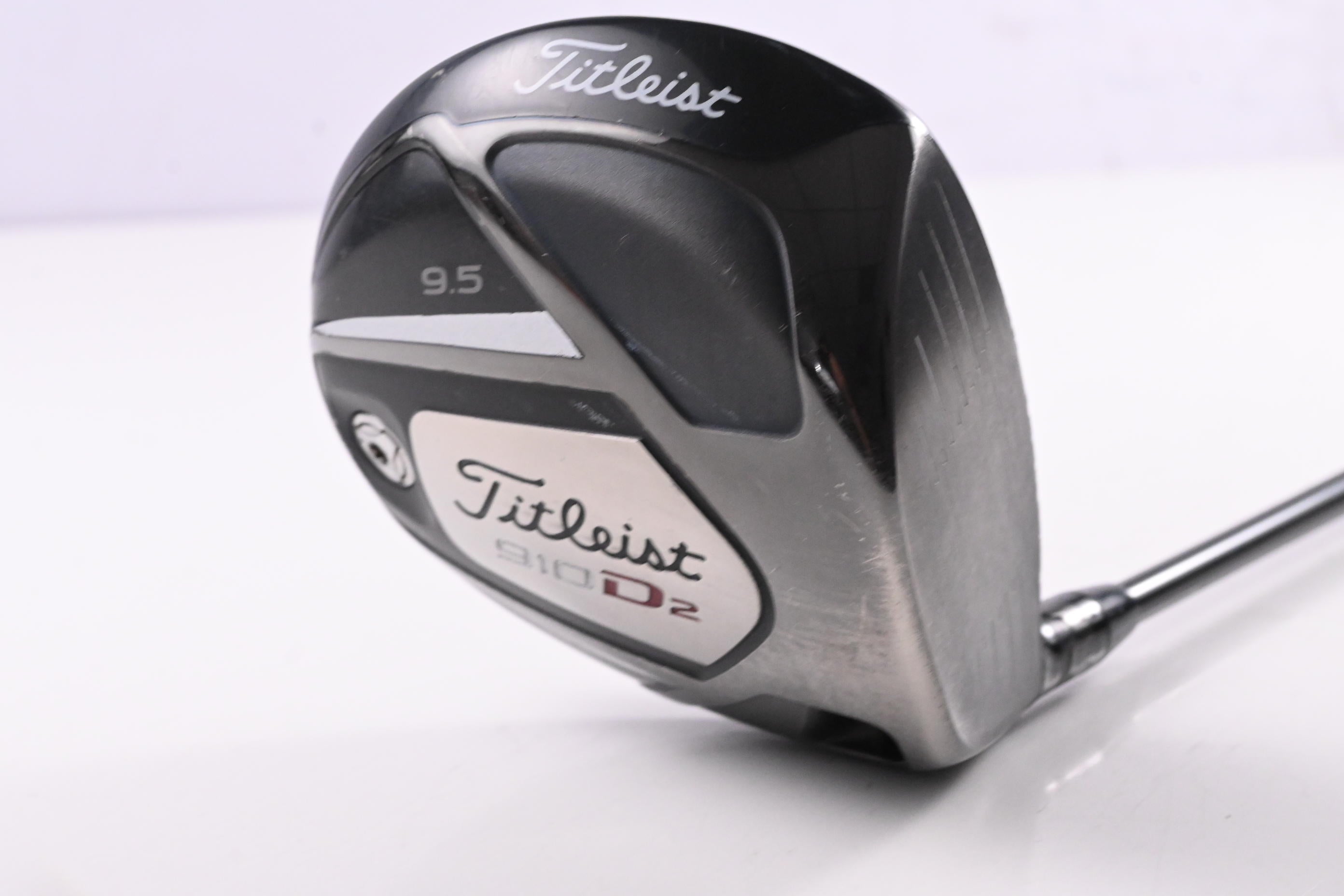 Titleist 910 D2 Driver / 9.5 Degree / Stiff Flex Diamana Ahiha Black 72 Shaft