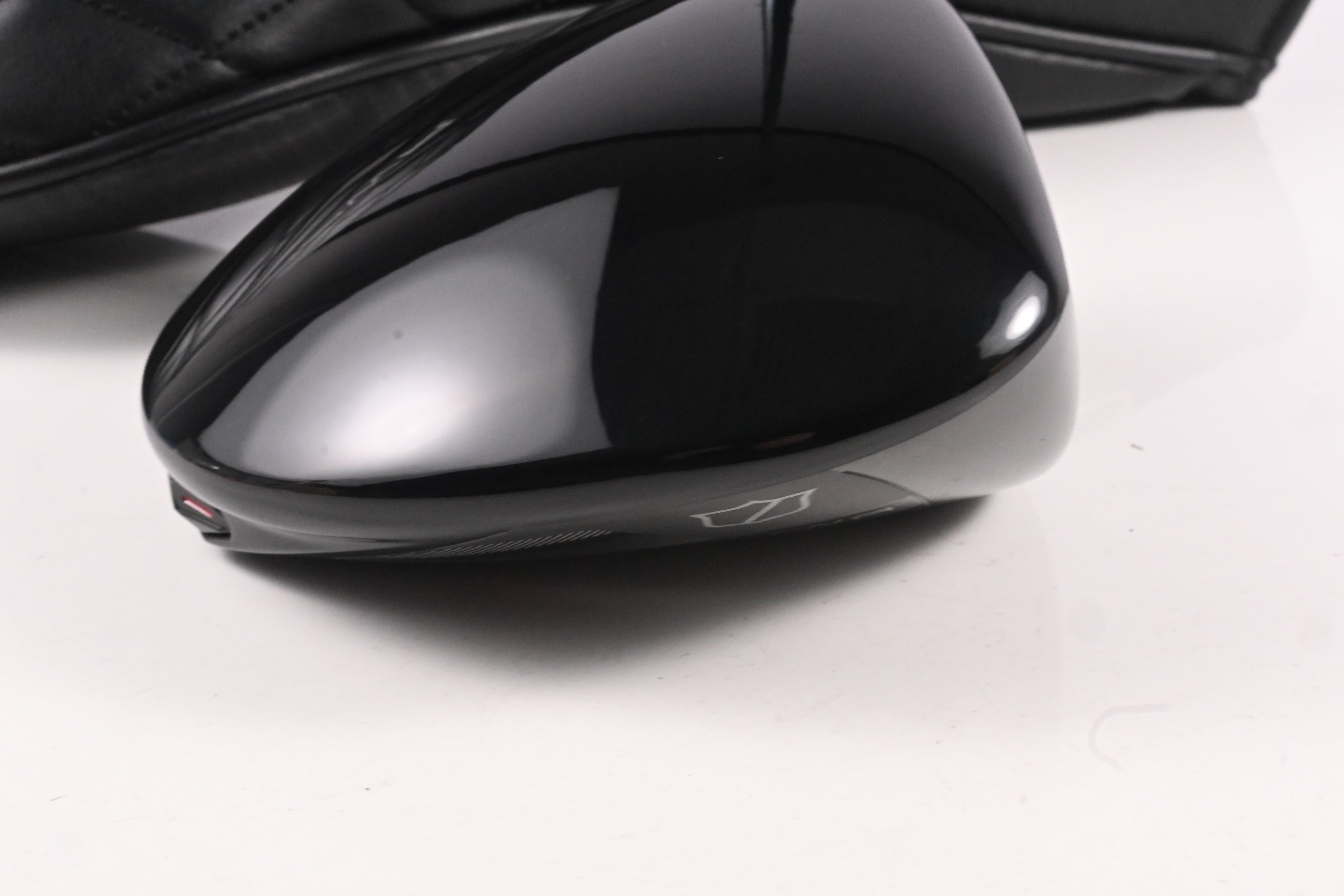 Wilson DYNAPWR 2025 Max Driver / 10.5 Degree / Regular Flex Lin-Q M40X Red 5