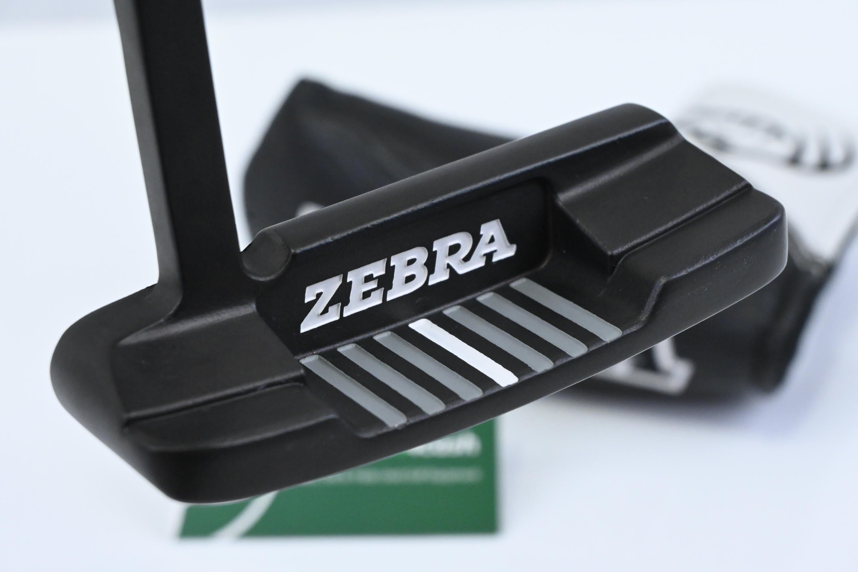 Zebra AIT #4 Series Putter / 33.5 Inch