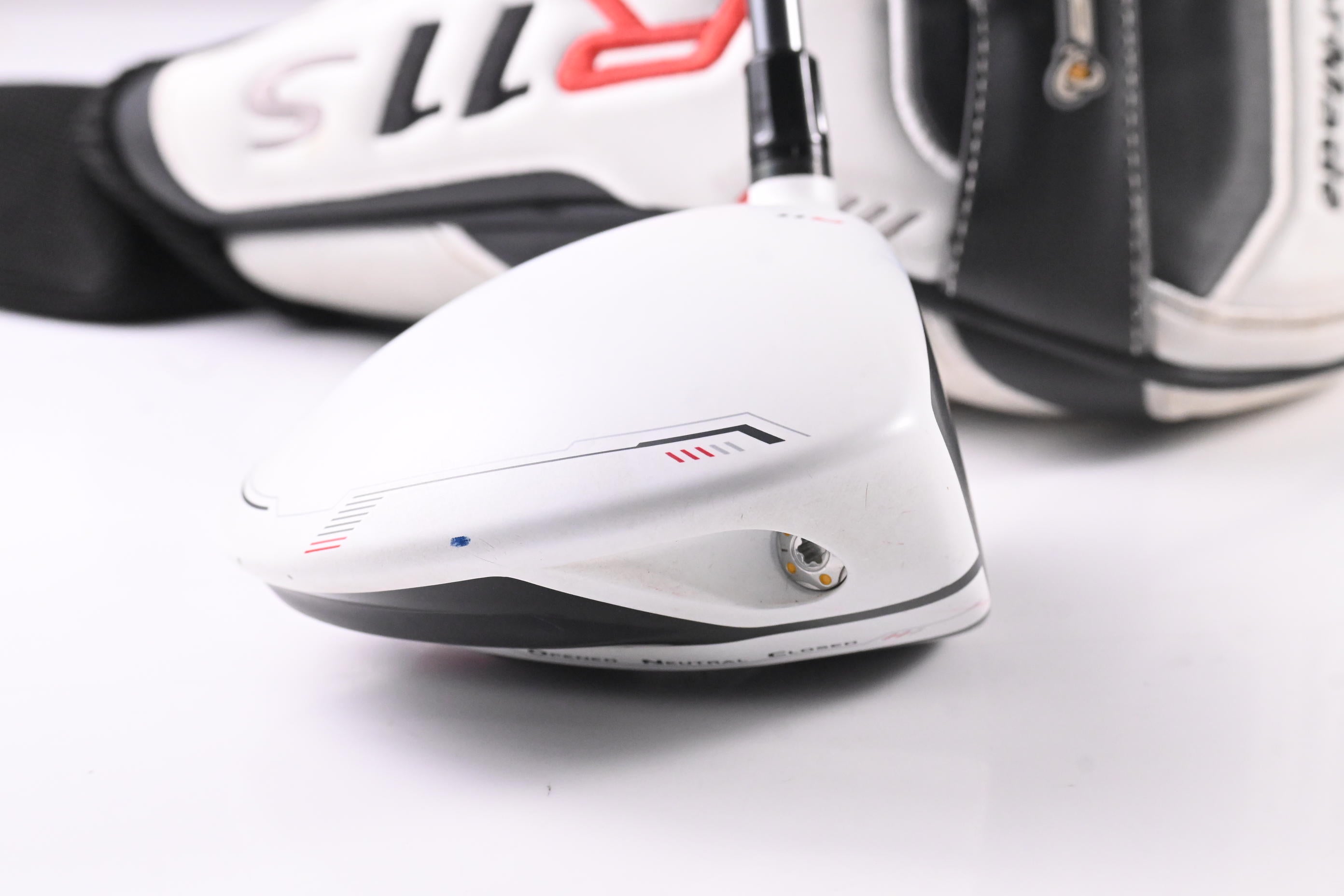Taylormade R11S Driver / 10.5 Degree / Regular Flex Motore 55 Shaft