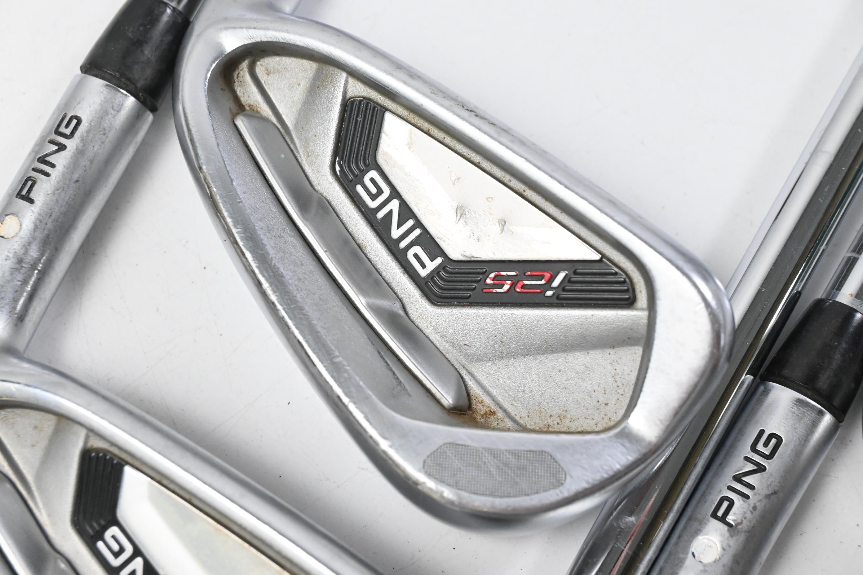 Ping i25 Irons / 5-9i / White Dot / Regular Flex Ping CFS Shafts