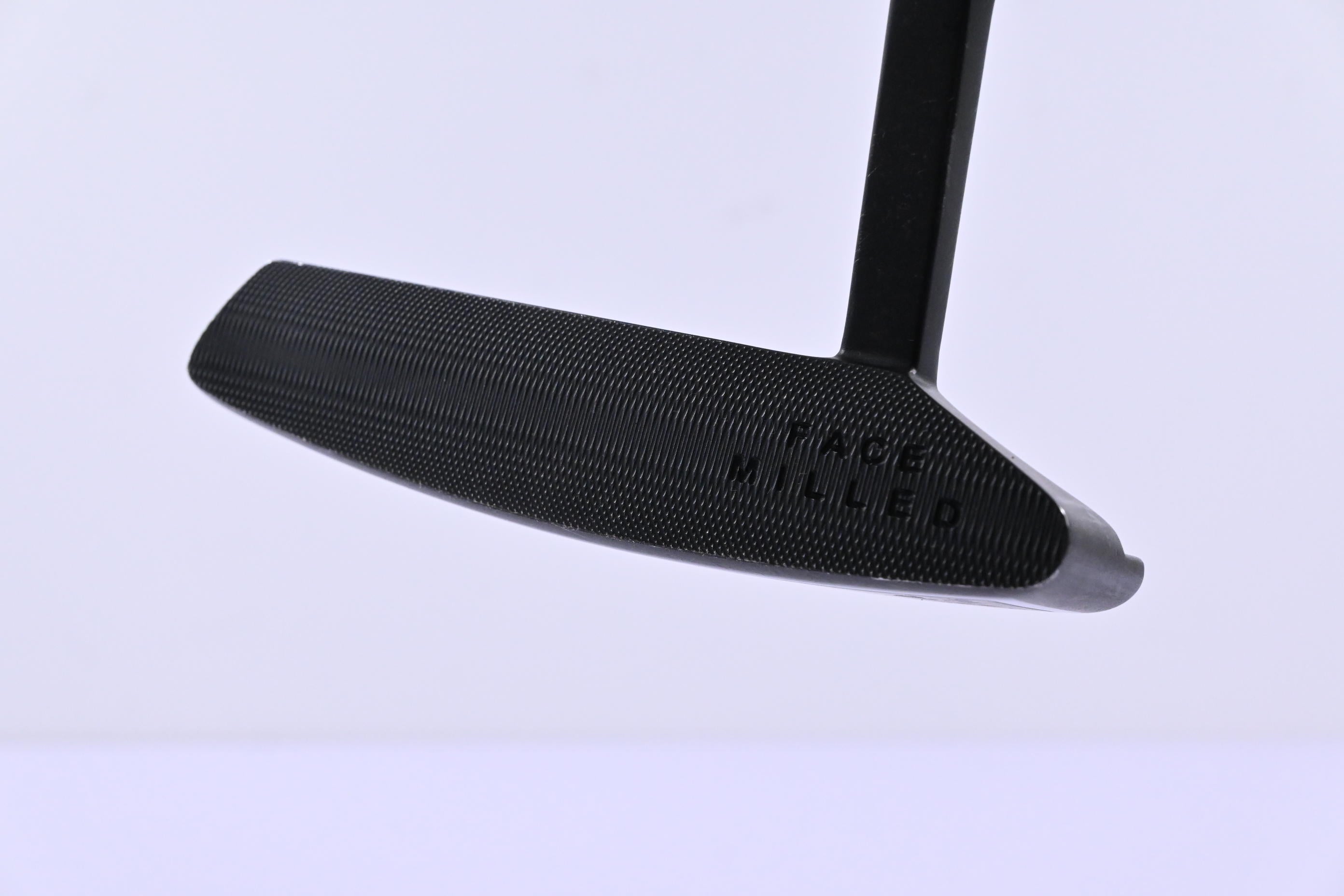 Cleveland Classic Collection Black HB 4.5 Putter / 34.5 Inch