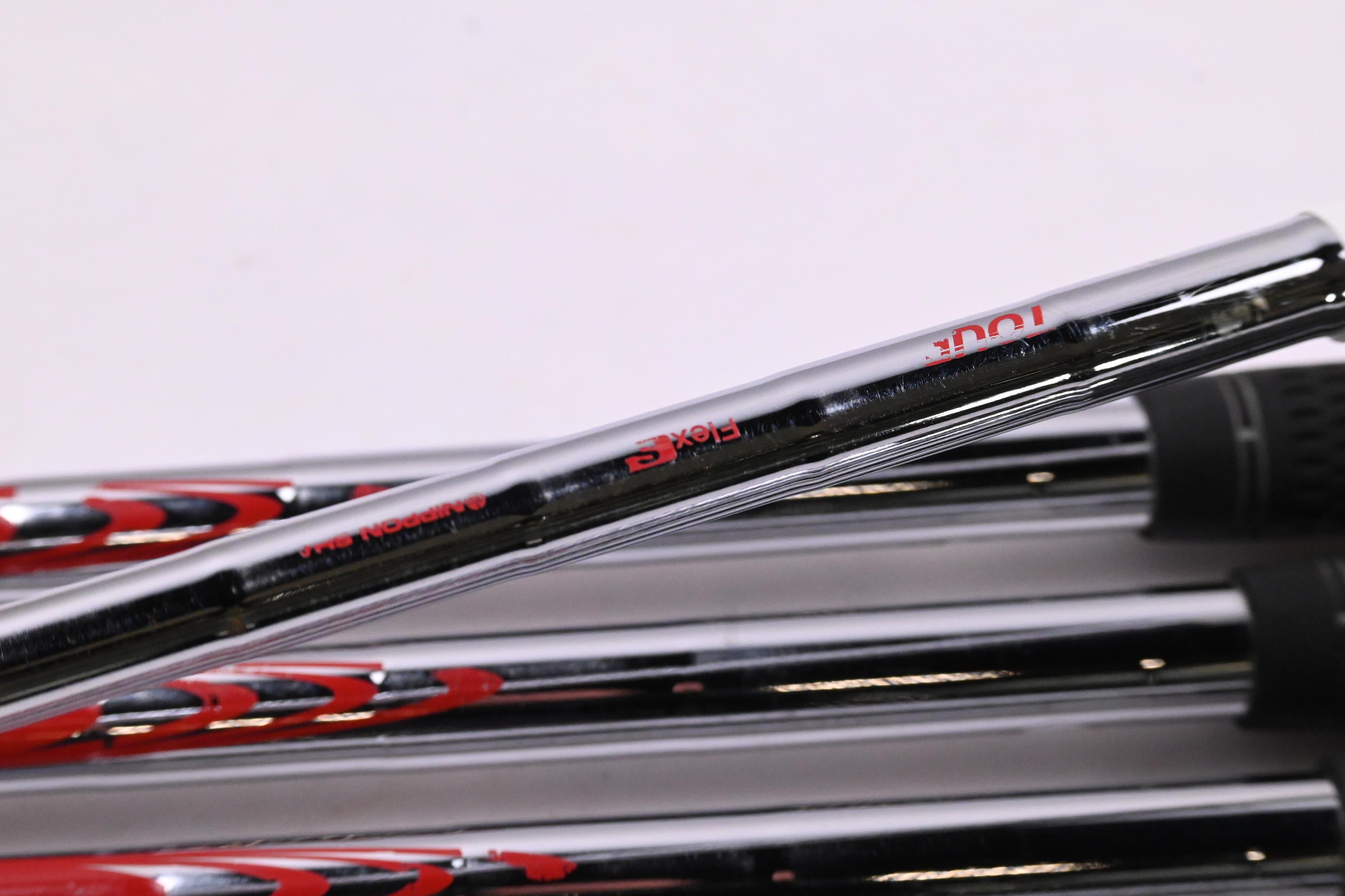 Honma TR20 P Irons / 4-10i / Stiff Flex NS Pro Modus Tour 105 Shafts
