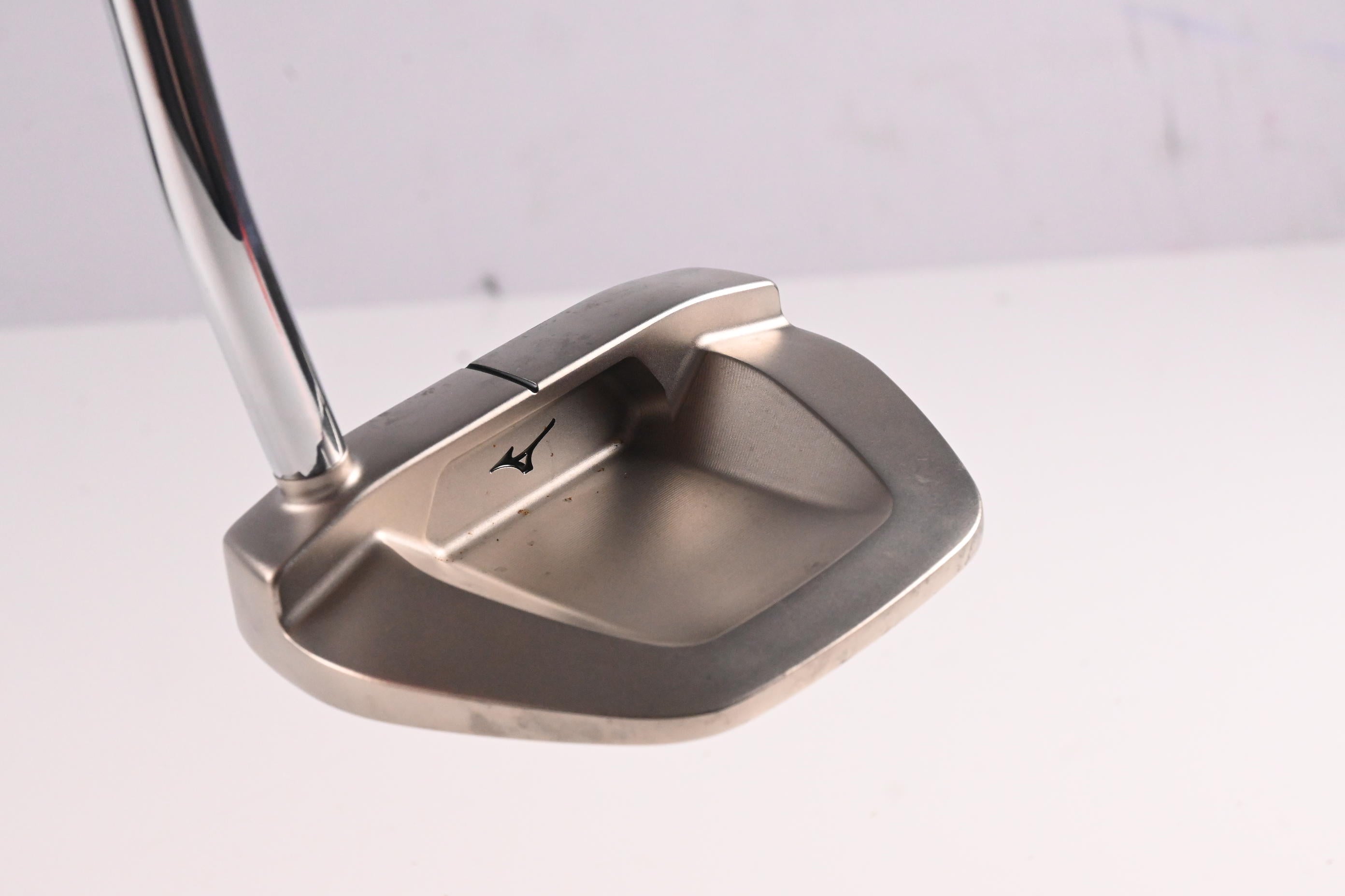 Mizuno M.Craft City Series Nagoya B Putter / 33 Inch