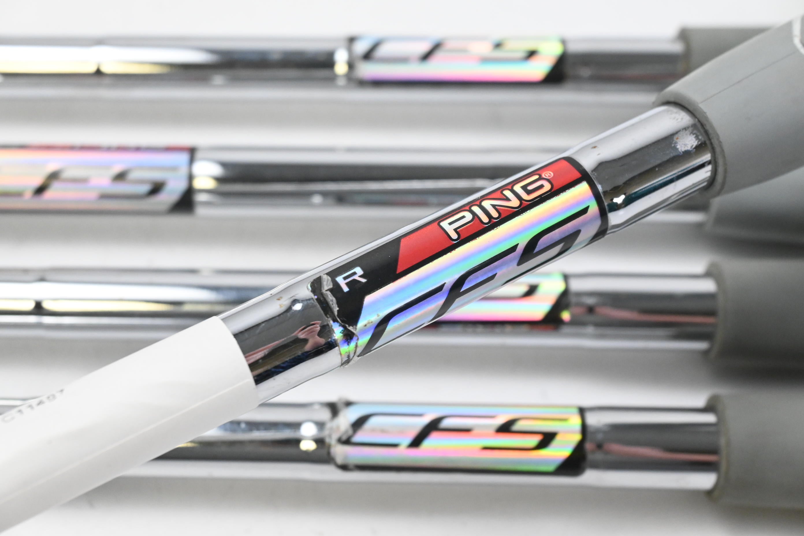 Ping i25 Irons / 5-9i / White Dot / Regular Flex Ping CFS Shafts