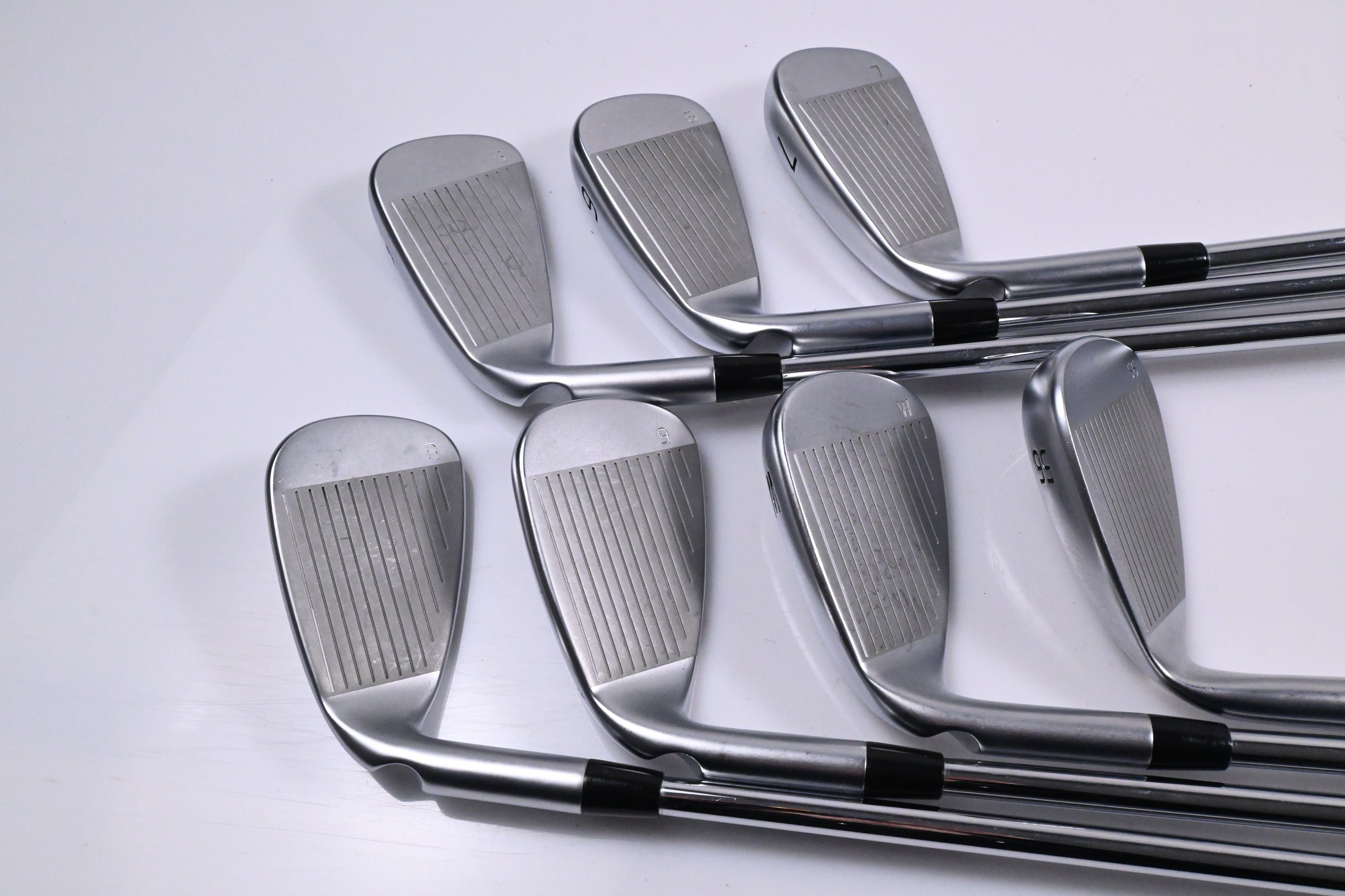 Ping G440 Irons / 5-PW+56° / White Dot / Regular Flex Ping AWT 3.0 Shafts