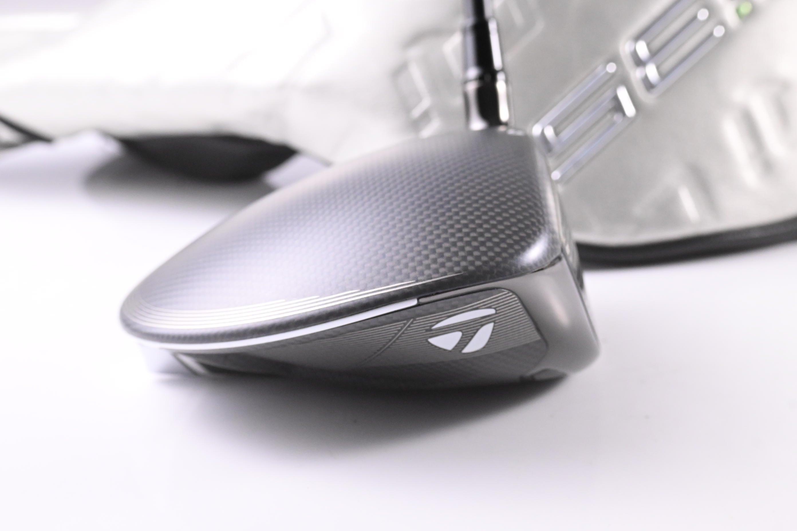 Taylormade Qi35 Max Lite Driver / 12 Degree / Regular Flex UST Helium Nanocore 5