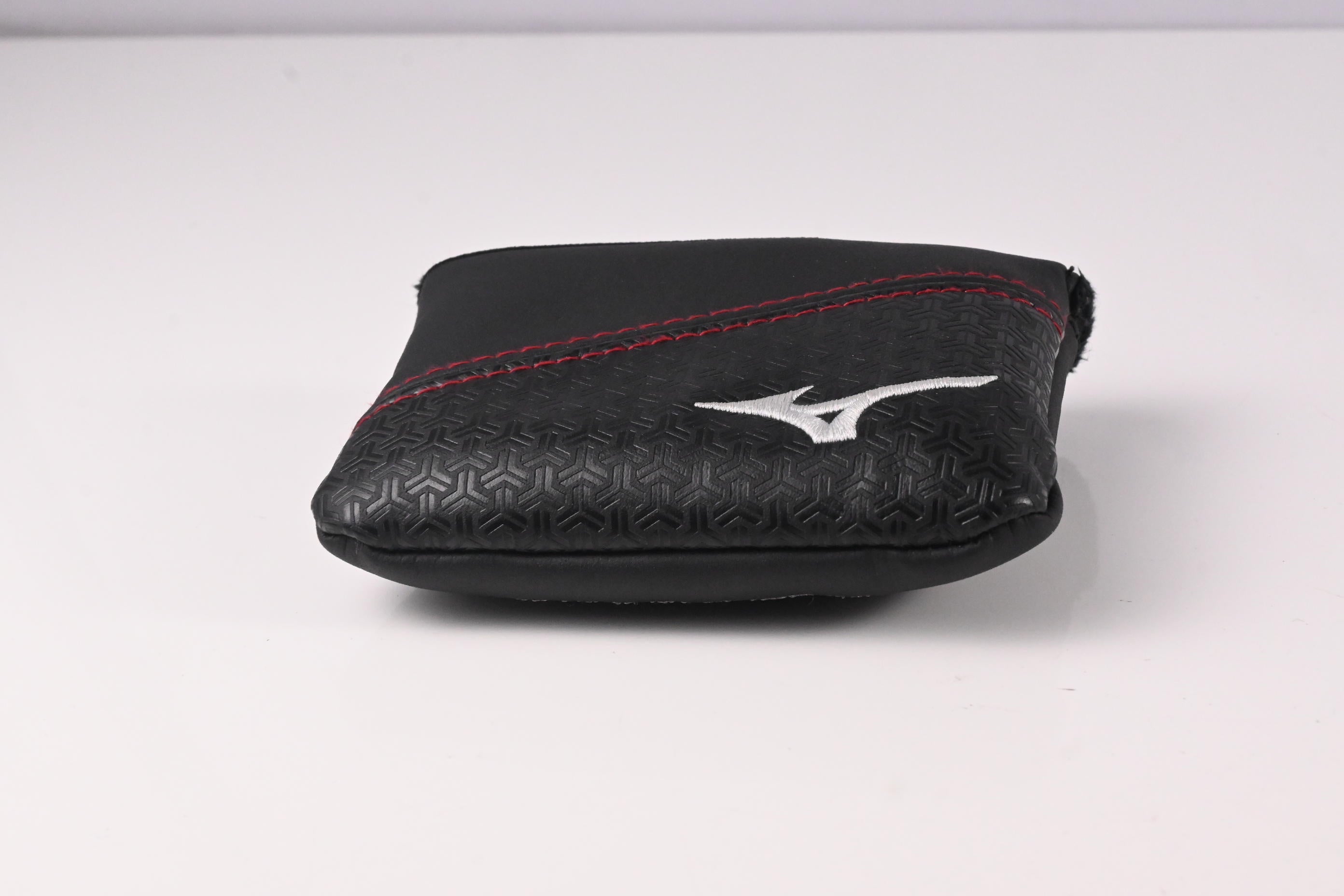 Mizuno M.Craft City Series Nagoya B Putter / 33 Inch