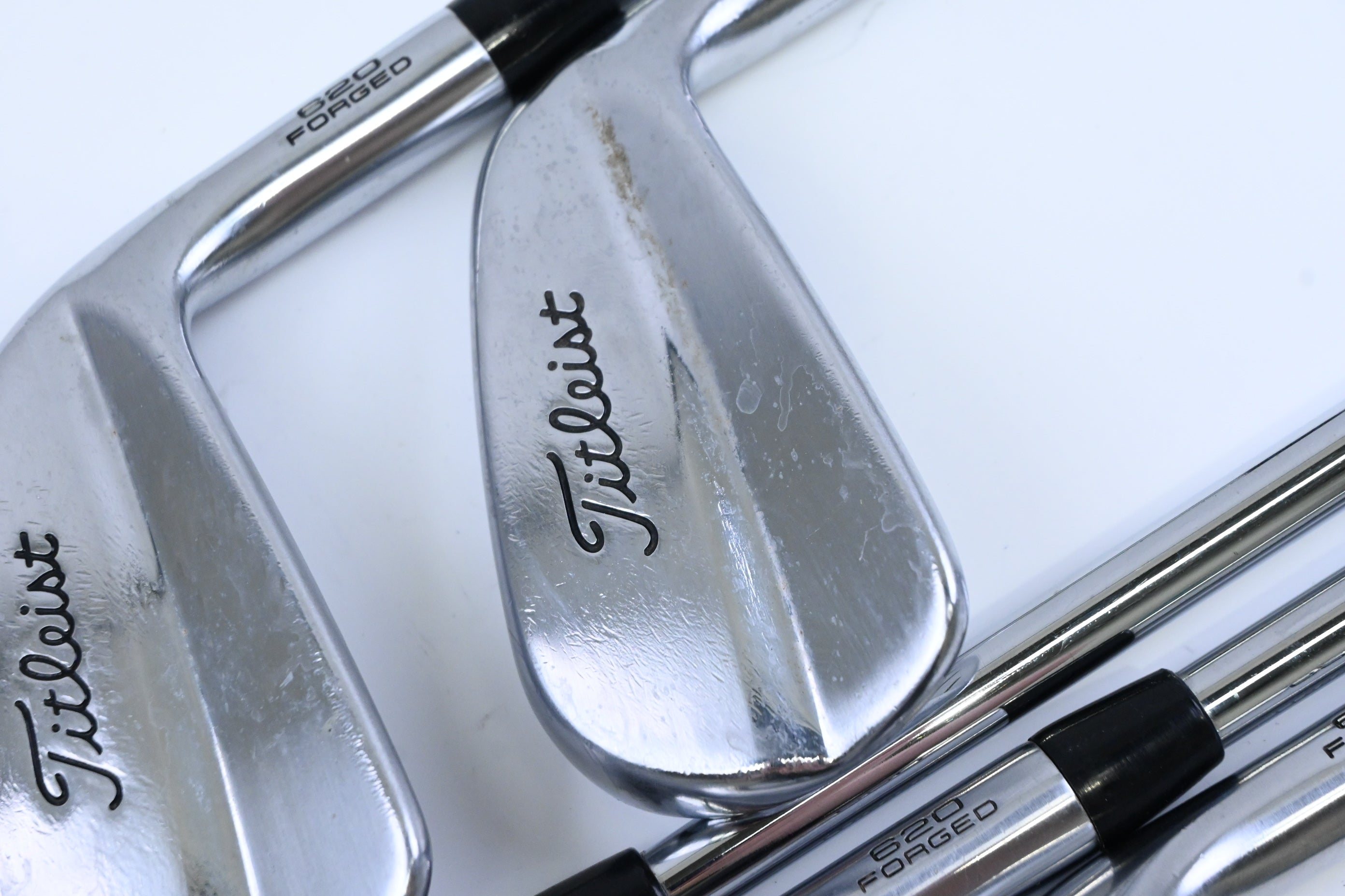 Titleist MB 620 Irons / 6-PW / Stiff Flex Project X LZ 120 Shafts