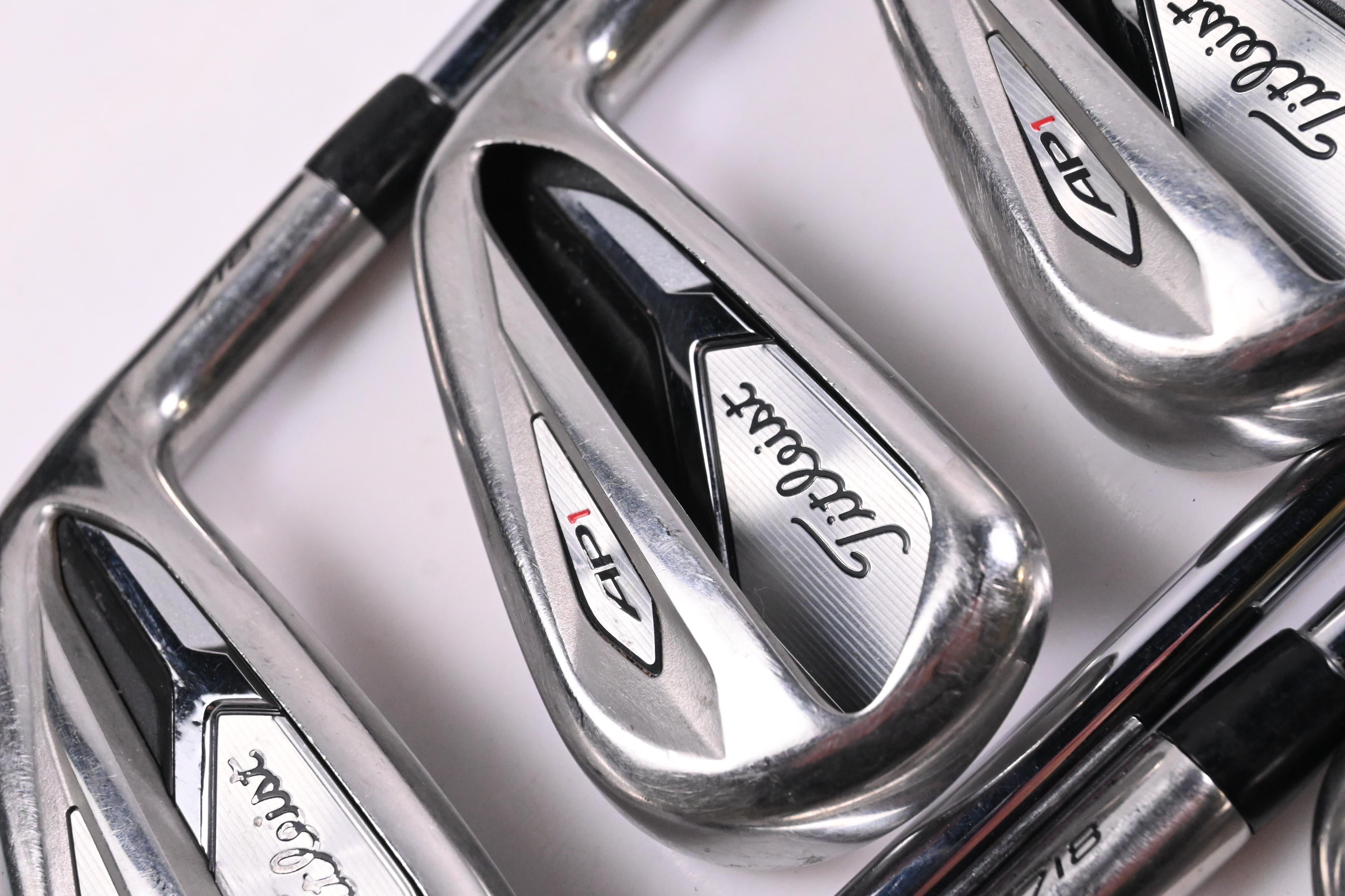 Titleist 718 AP1 Irons / 5-PW+48° / Regular Flex AMT Red R300 Shafts