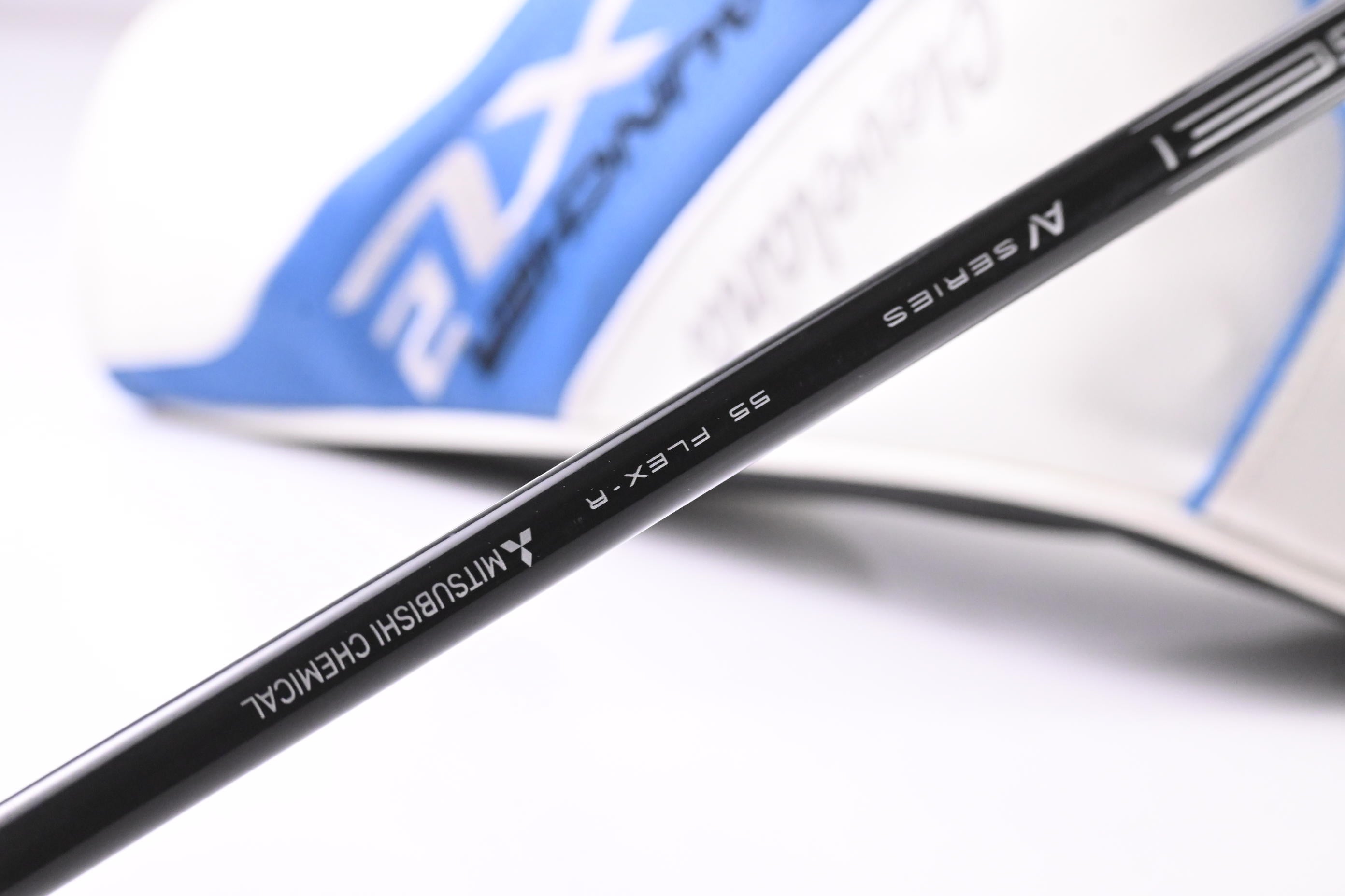 Cleveland Launcher XL 2 Driver / 9-12 Degree / Regular Flex Tensei AV Blue 55