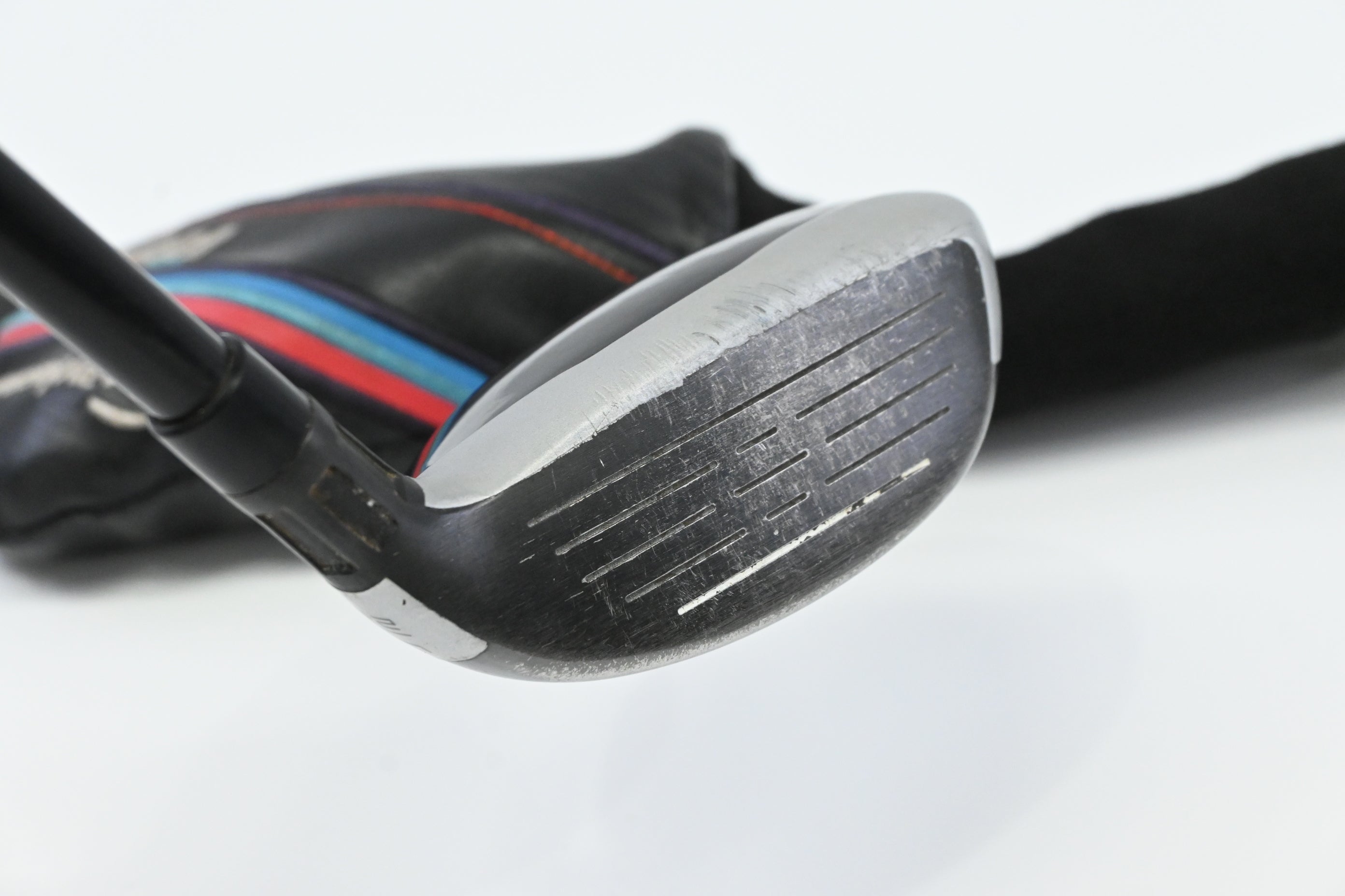 Left Hand Taylormade M4 #4 Hybrid / 22 Degree / Regular Flex Fujikura Atmos Red