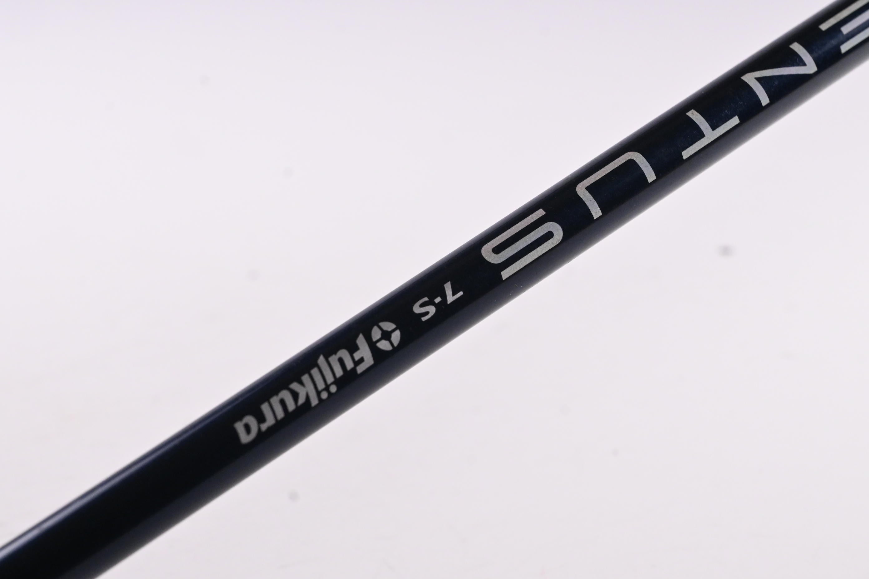 Taylormade SIM2 Max #4 Hybrid / 22 Degree / Stiff Flex Fujikura Ventus Blue 7