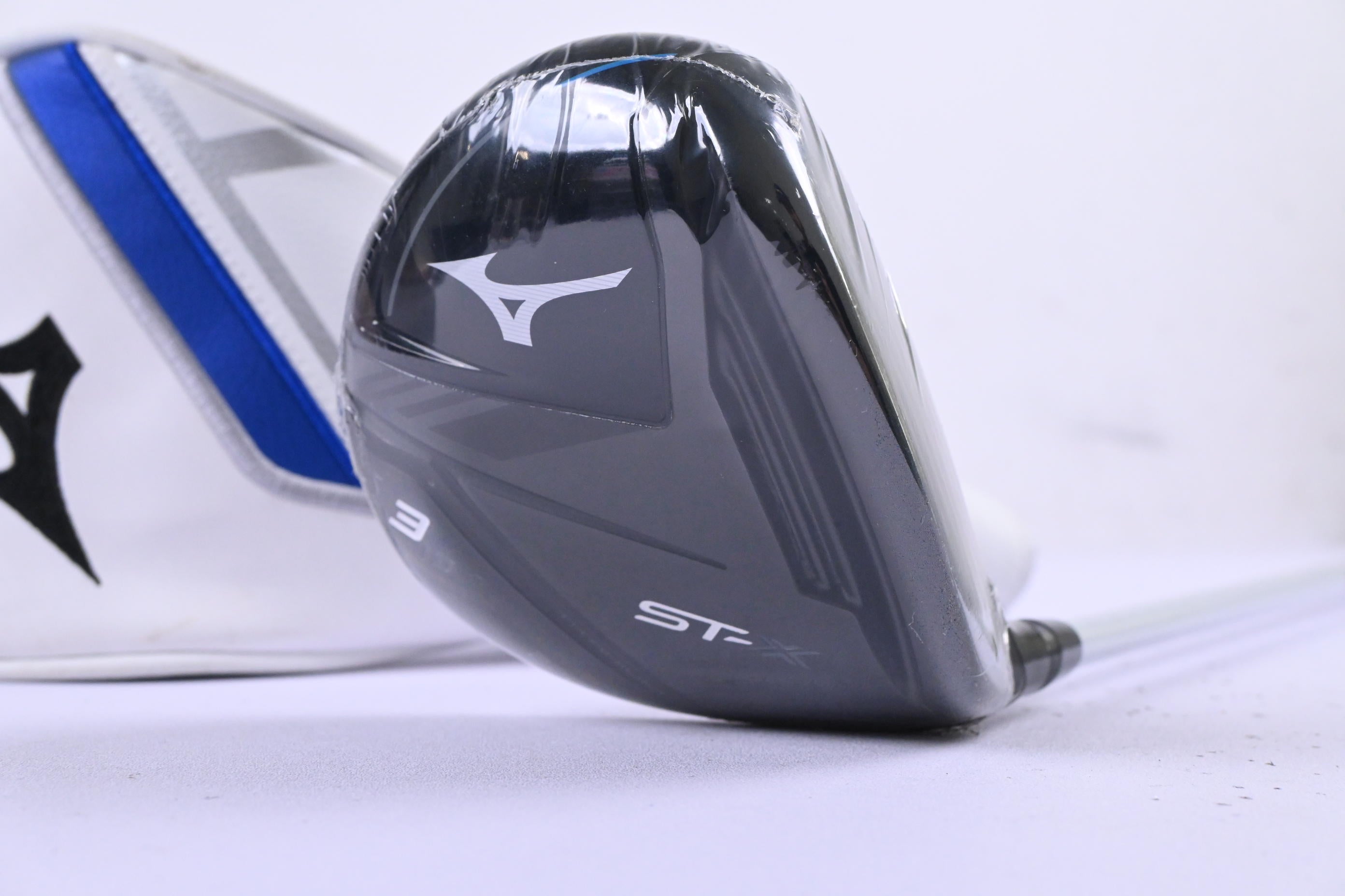 Mizuno ST-X 220 Fairway #3 / 15 Degree / Regular Flex Aldila Ascent 50 Shaft