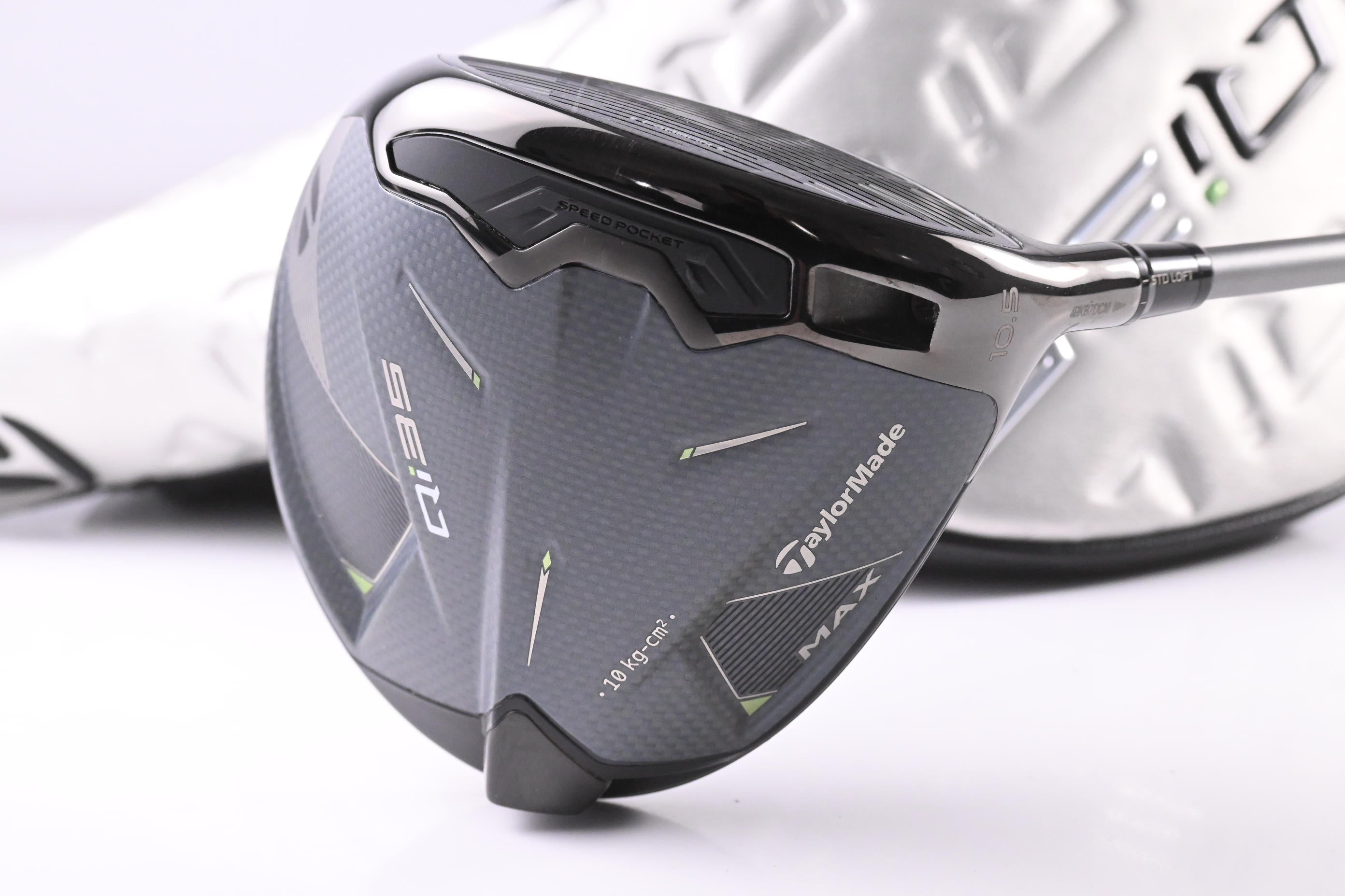 Taylormade Qi35 Max Driver / 10.5 Degree / Regular Flex Air Speeder 50 Shaft