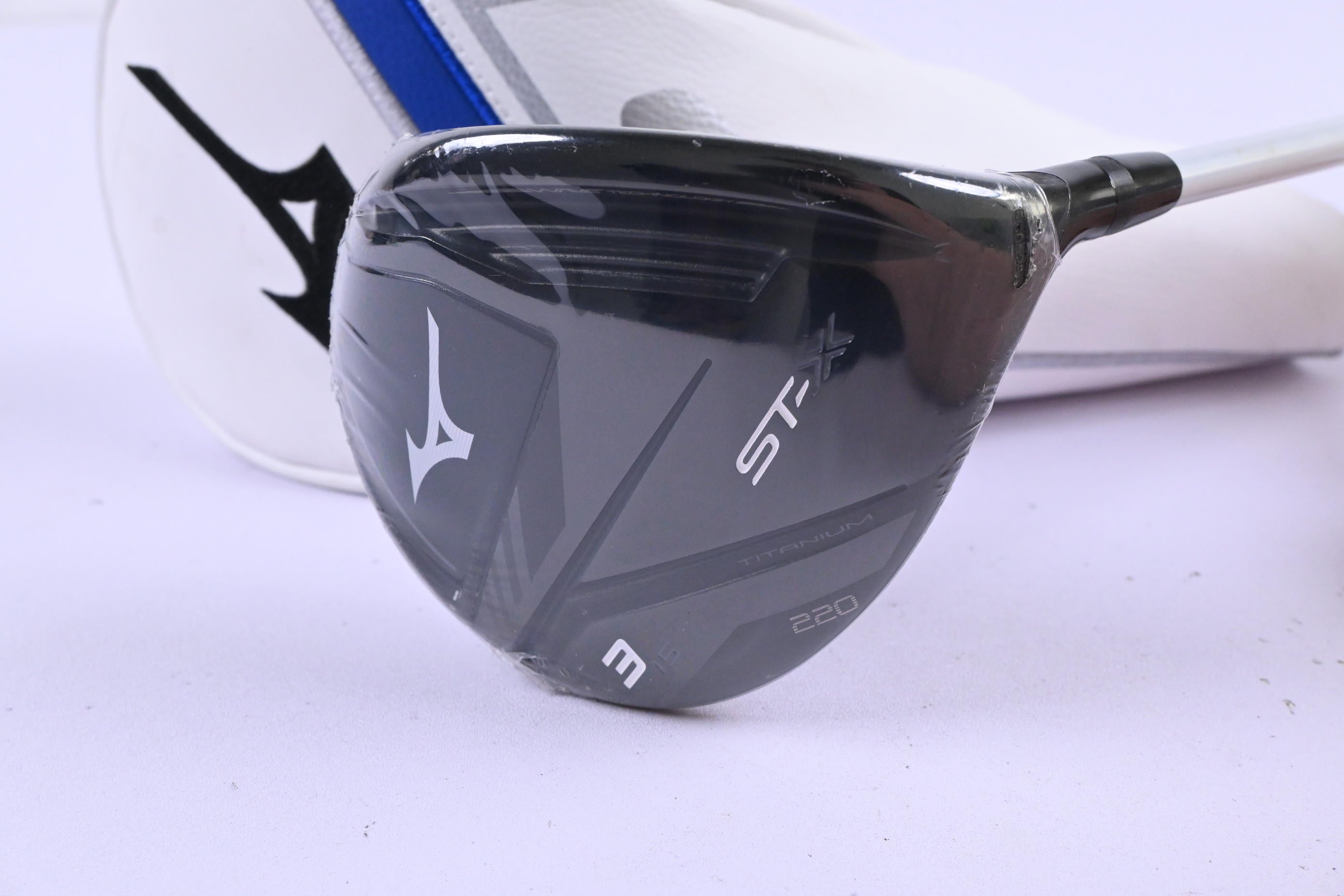 Mizuno ST-X 220 Fairway #3 / 15 Degree / Regular Flex Aldila Ascent 50 Shaft