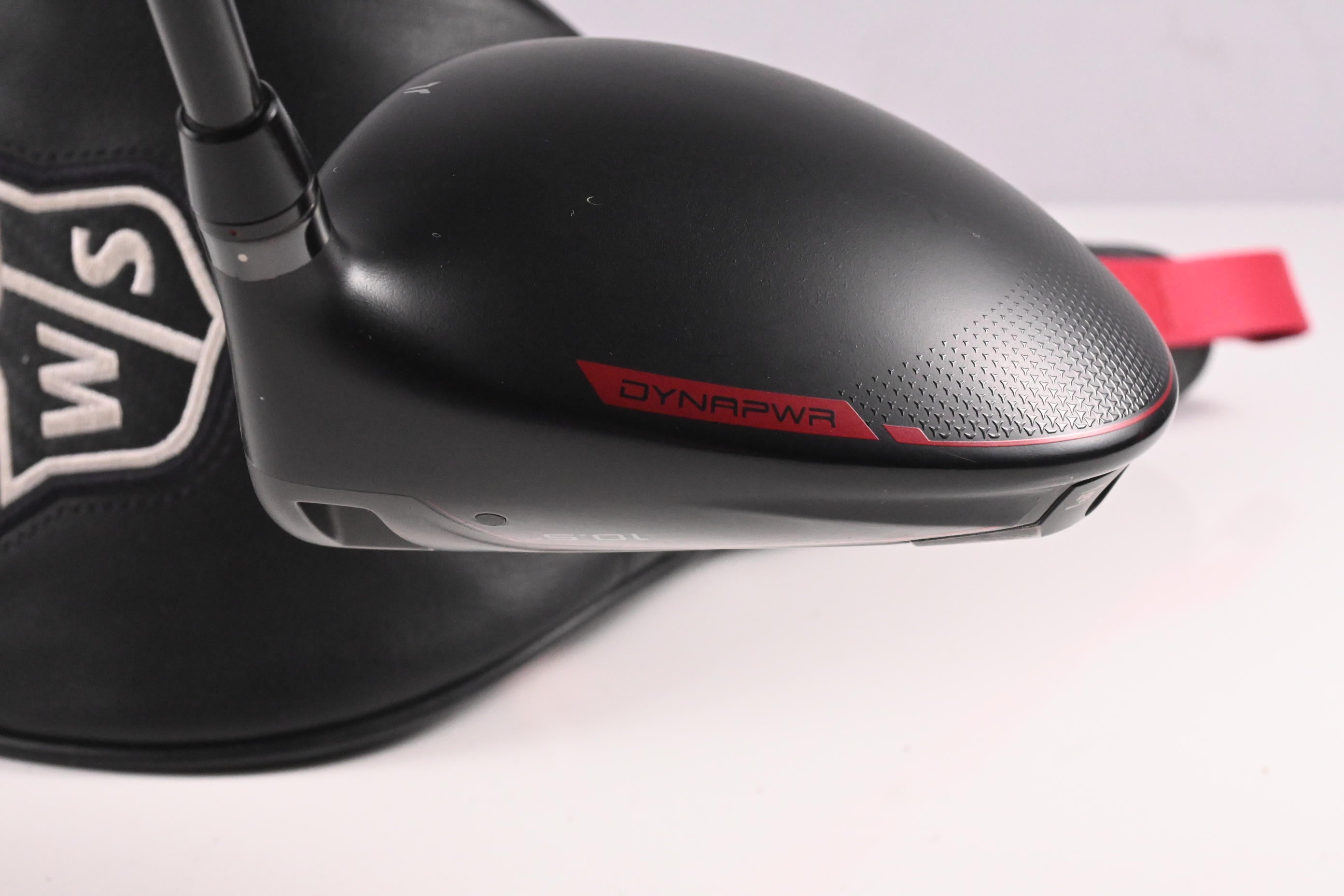 Wilson Dynapower Titanium 2023 Driver / 10.5 Degree / Stiff Flex HZRDUS Smoke