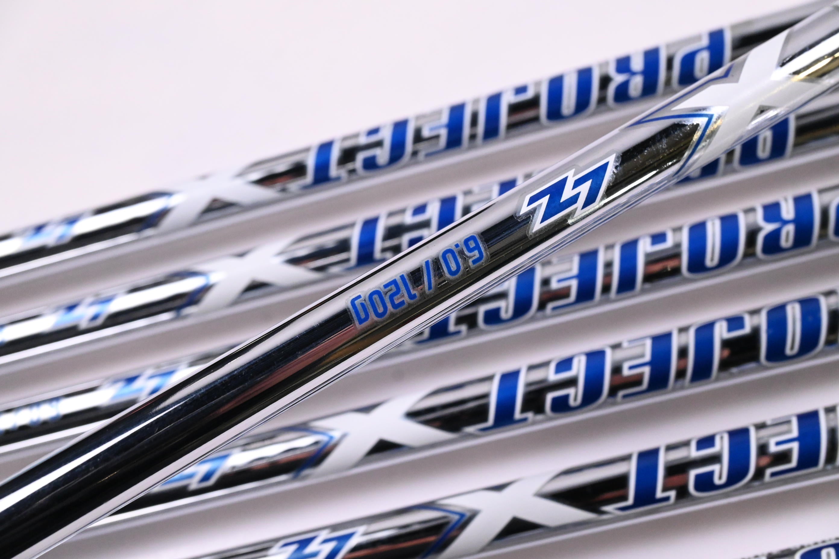 Titleist T100 S 2019 Irons / 4-PW / Stiff Flex Project X LZ 120 Shafts