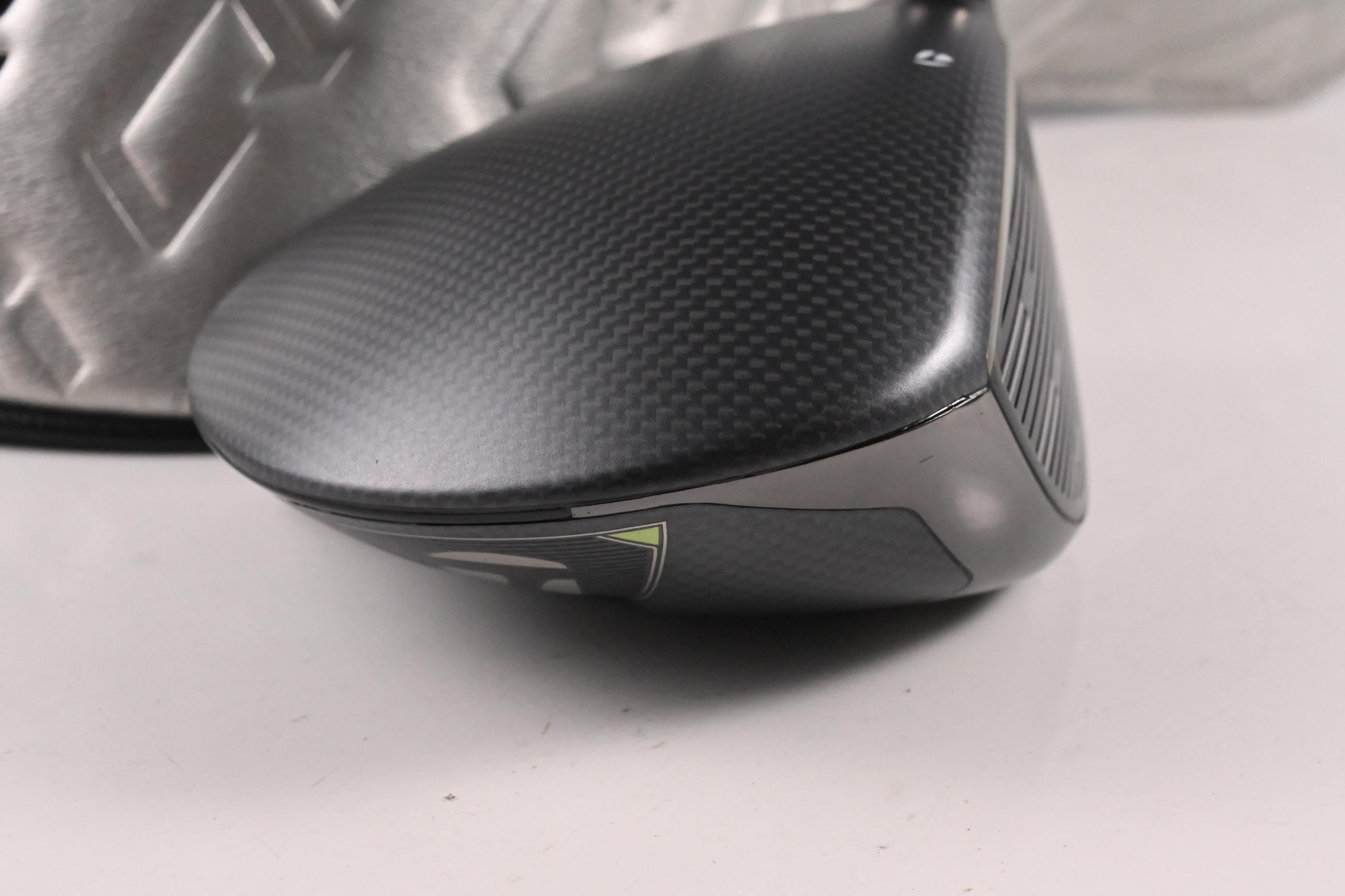 Taylormade Qi35 LS Driver / 10.5 Degree / X-Flex Tensei AV Raw Blue 65 Shaft