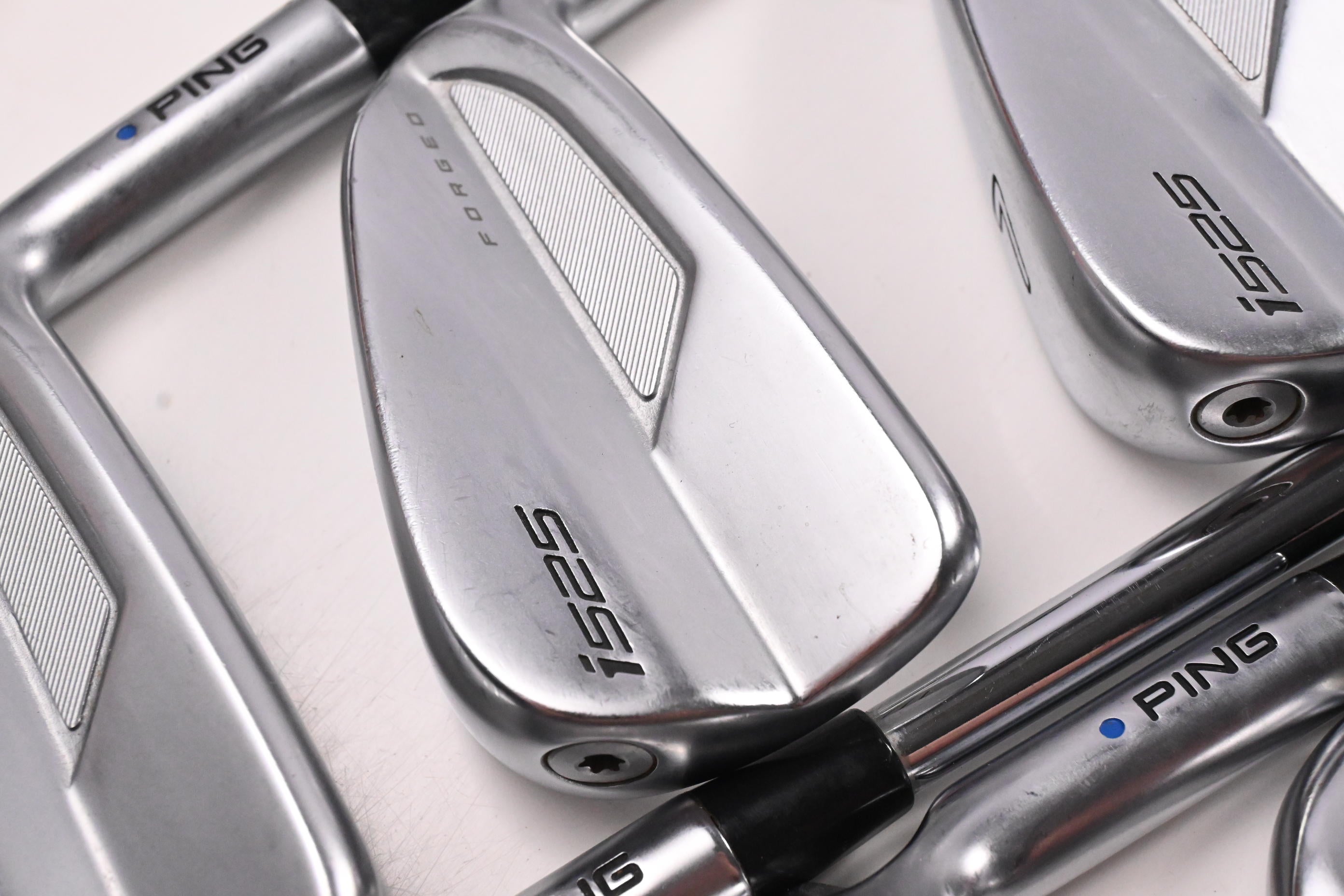 Ping i525 Irons / 5-PW+UW / Blue Dot / Stiff Flex Dynamic Gold 105 S300 Shafts