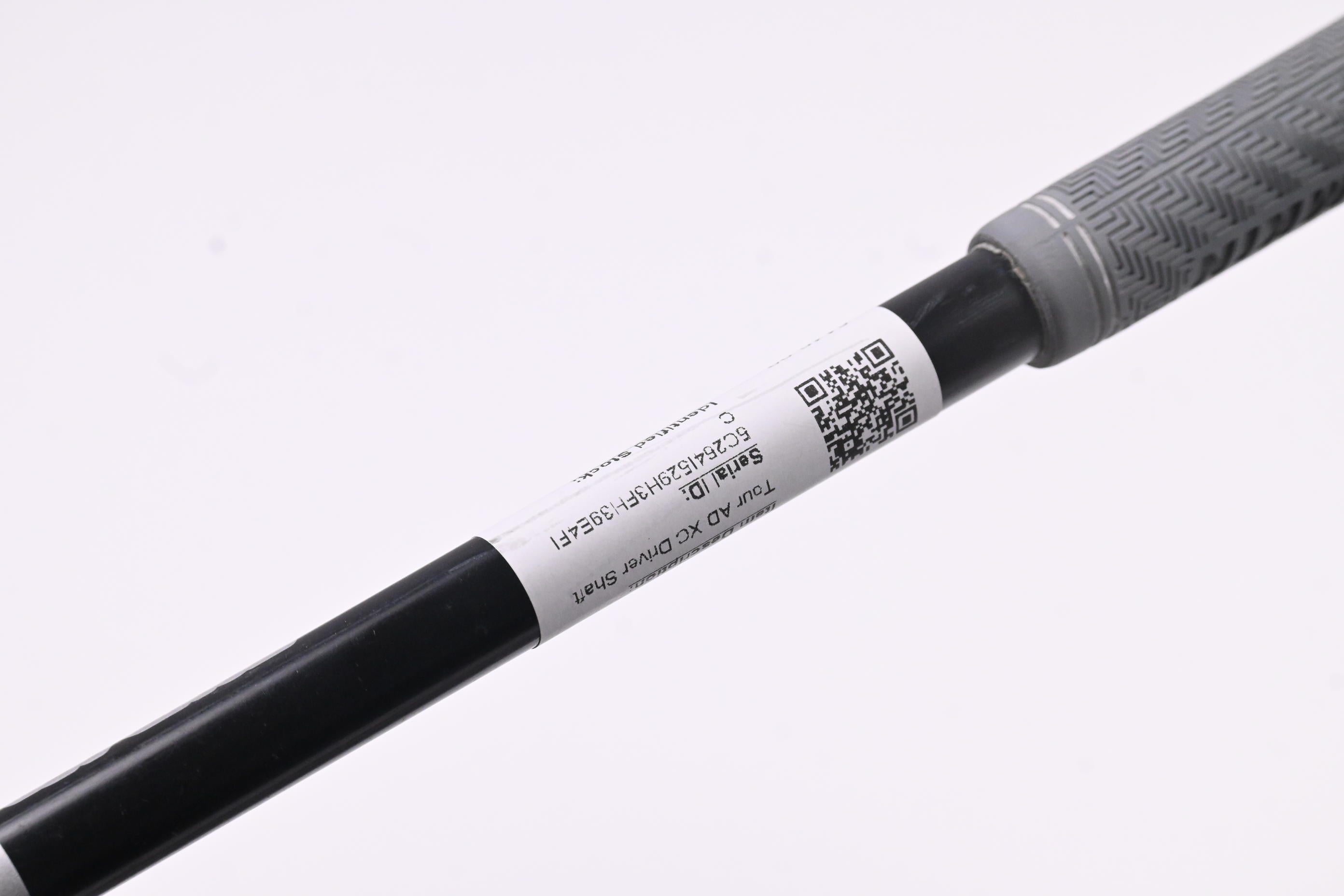 Graphite Design Tour AD XC-6 Driver Shaft / X-Flex / Golf Pride Tour Velvet +4