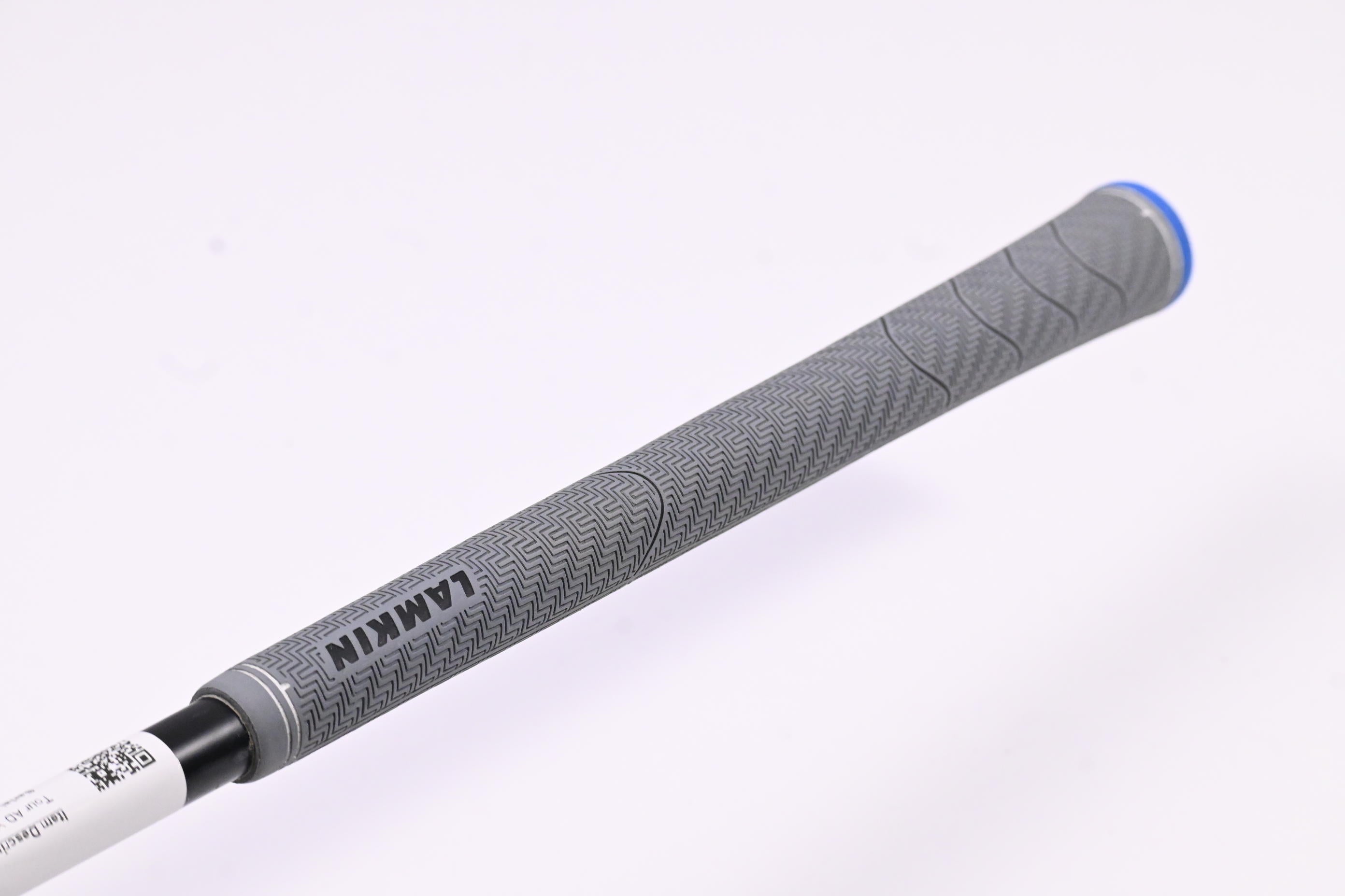 Graphite Design Tour AD XC-6 Driver Shaft / X-Flex / Golf Pride Tour Velvet +4