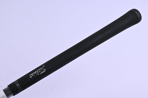 Titleist 909H #3 Hybrid / 19 Degree / Stiff Flex Diamana 80 Shaft