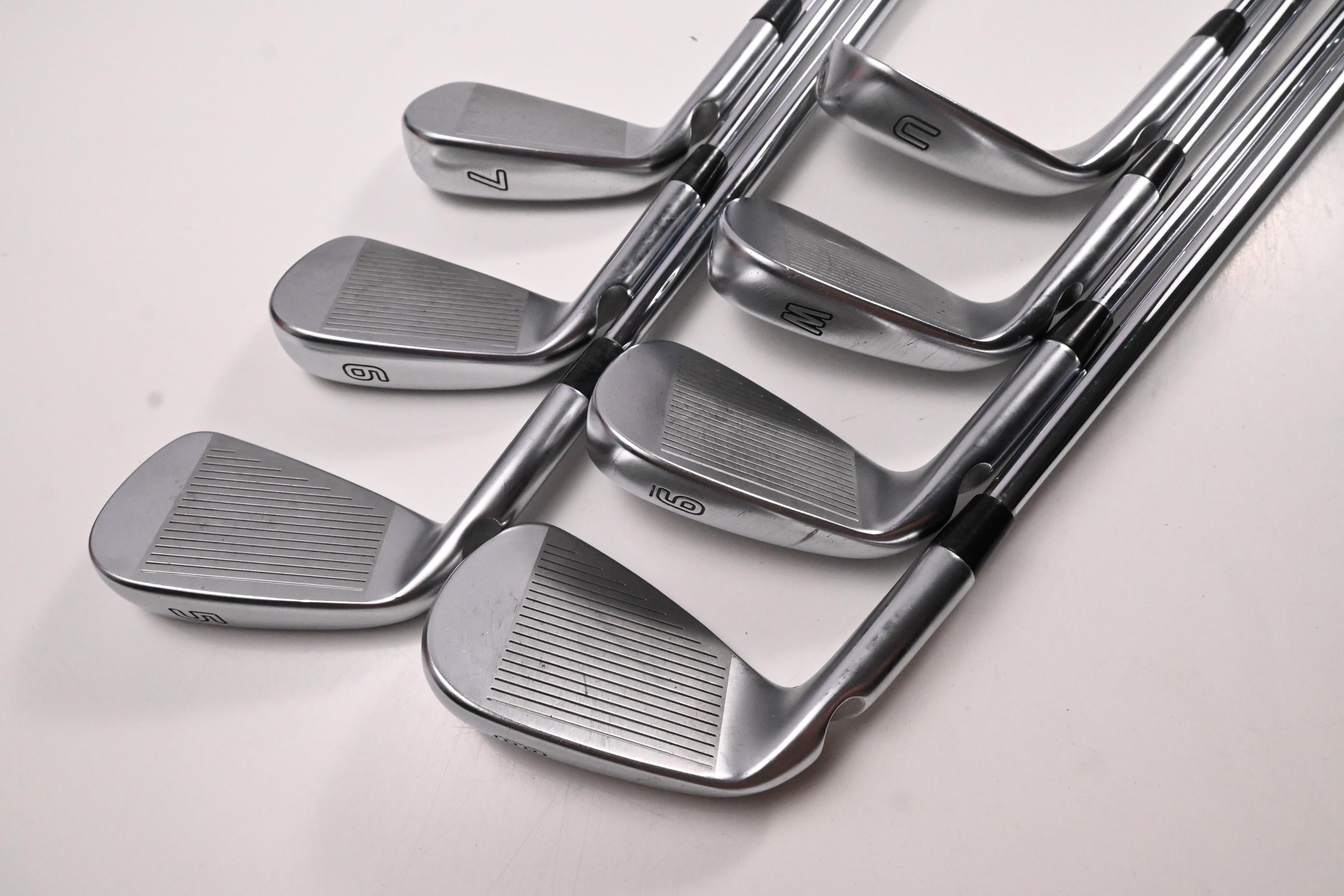 Ping i525 Irons / 5-PW+UW / Blue Dot / Stiff Flex Dynamic Gold 105 S300 Shafts