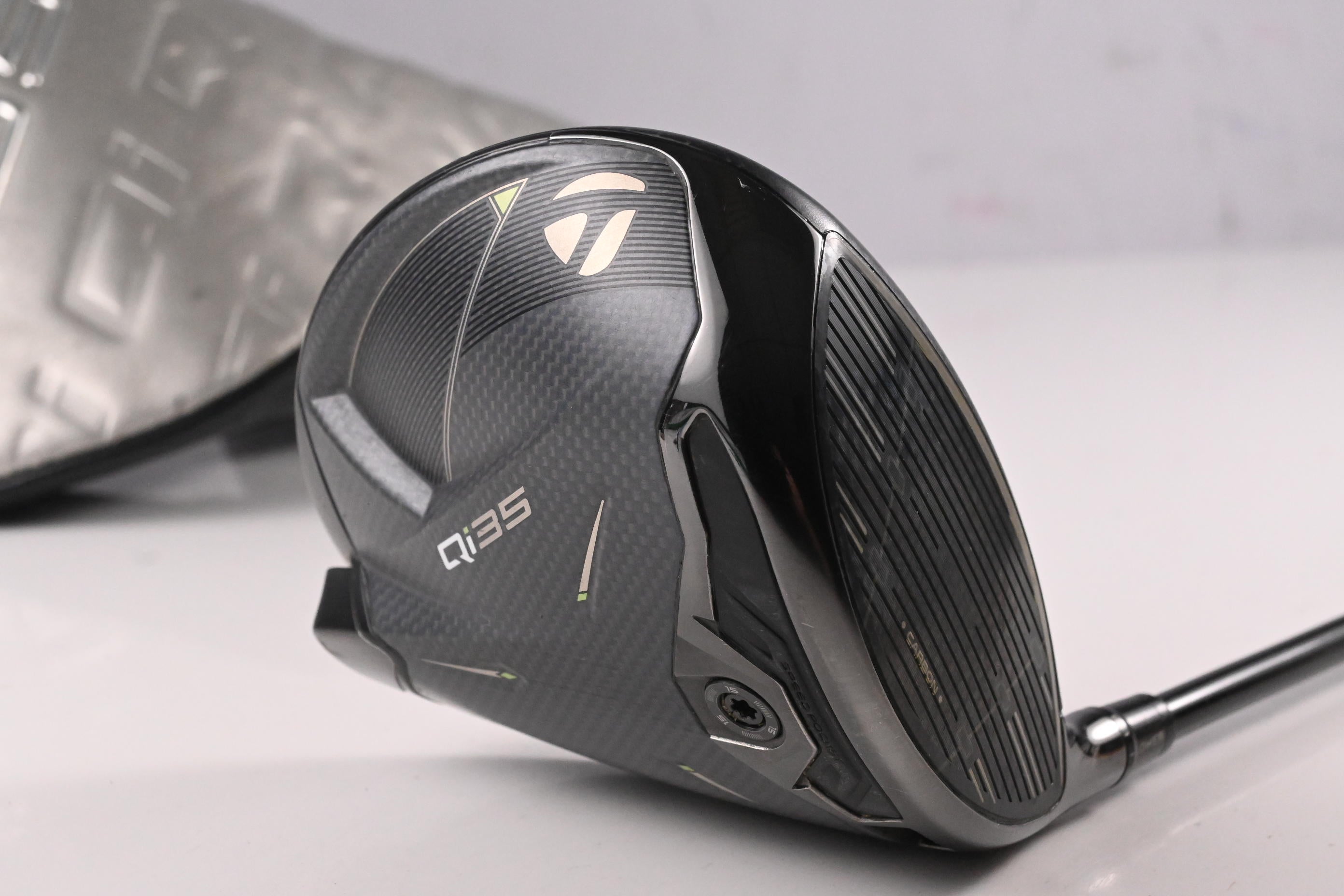 Taylormade Qi35 Driver / 10.5 Degree / Regular Flex Accra tz6 65 Shaft