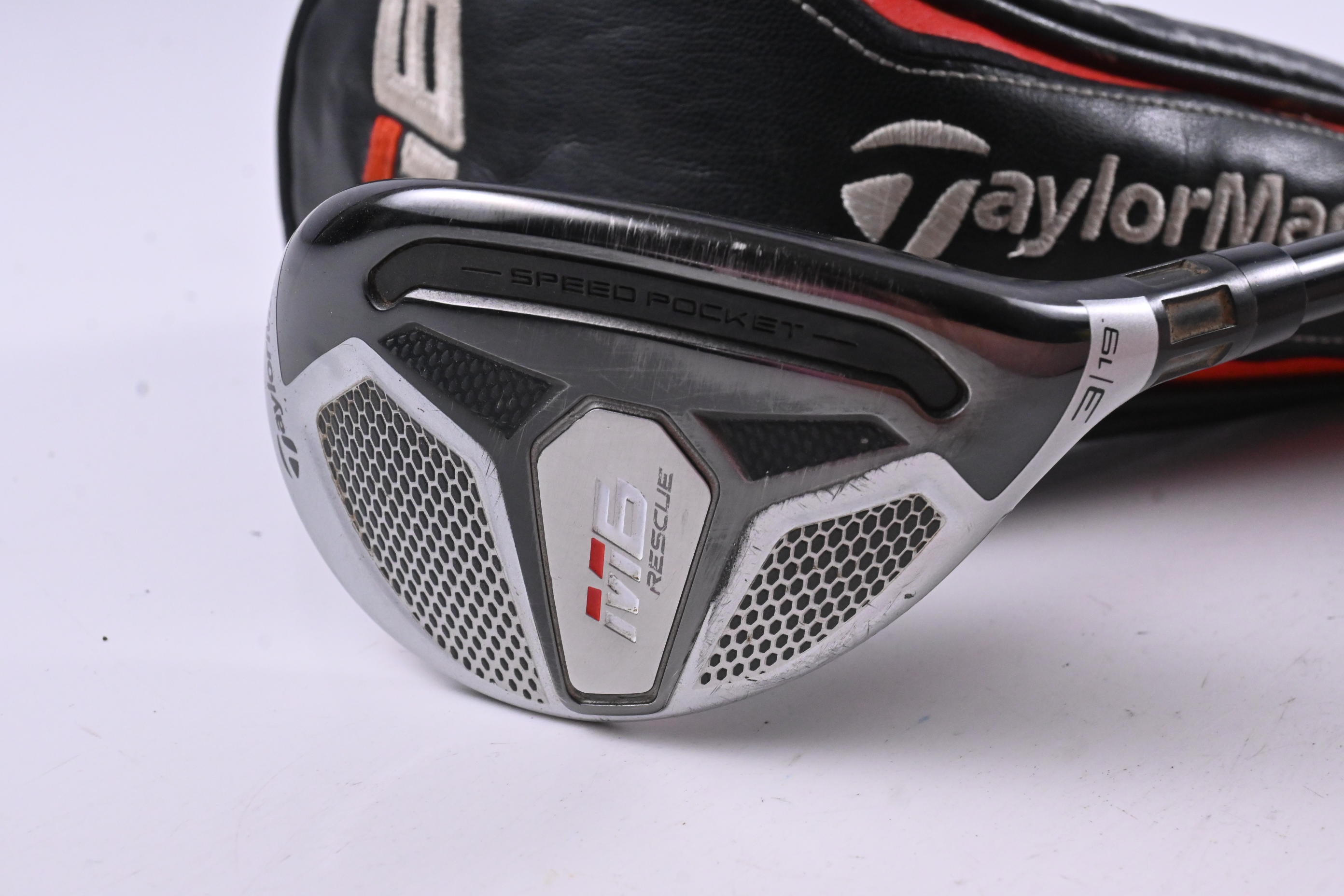 Taylormade M6 #3 Hybrid / 19 Degree / Regular Flex Fujikura Atmos Orange 6 Shaft