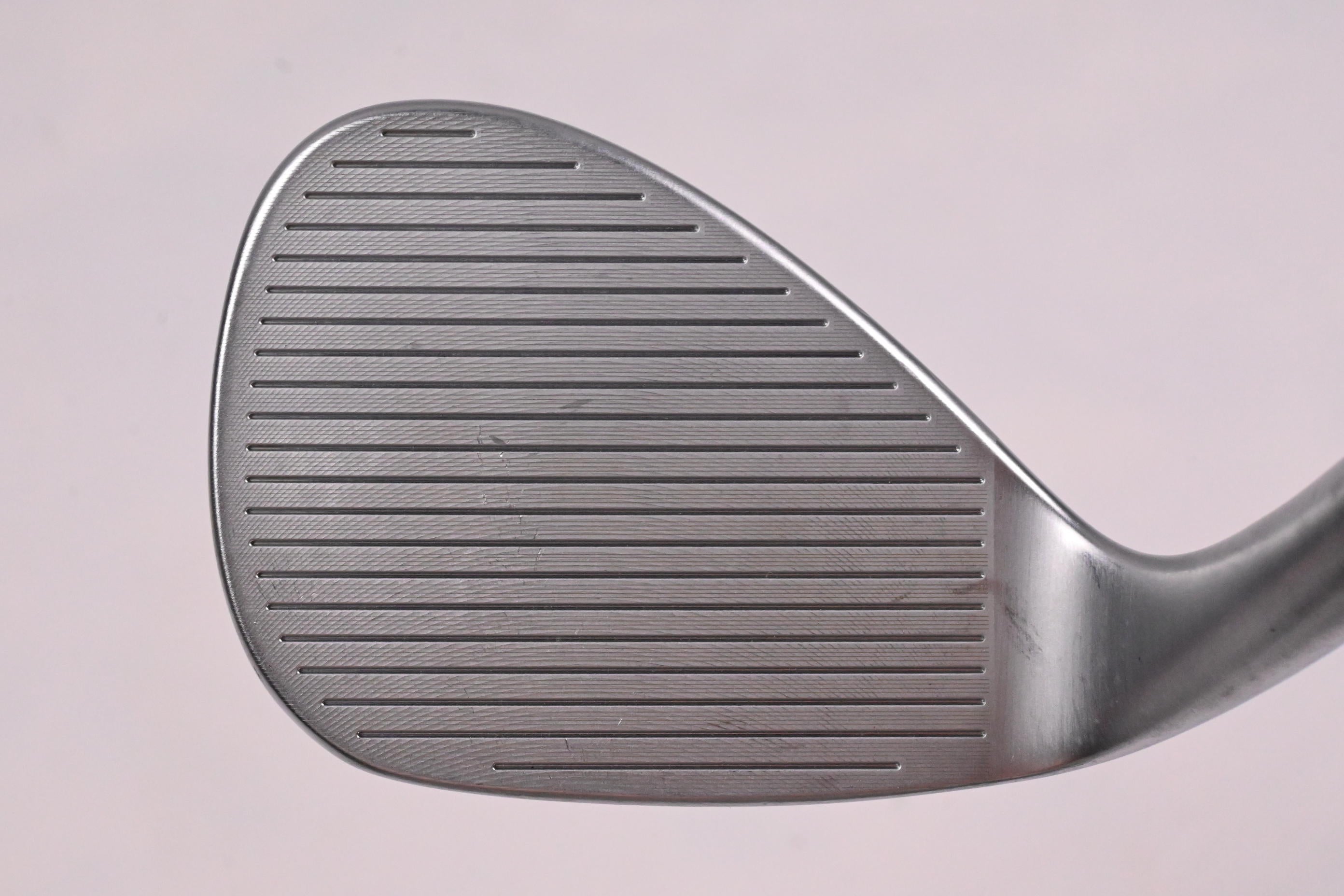Cleveland RTX Full Face Sand Wedge / 54 Degree / Wedge Flex Dynamic Gold Spinner