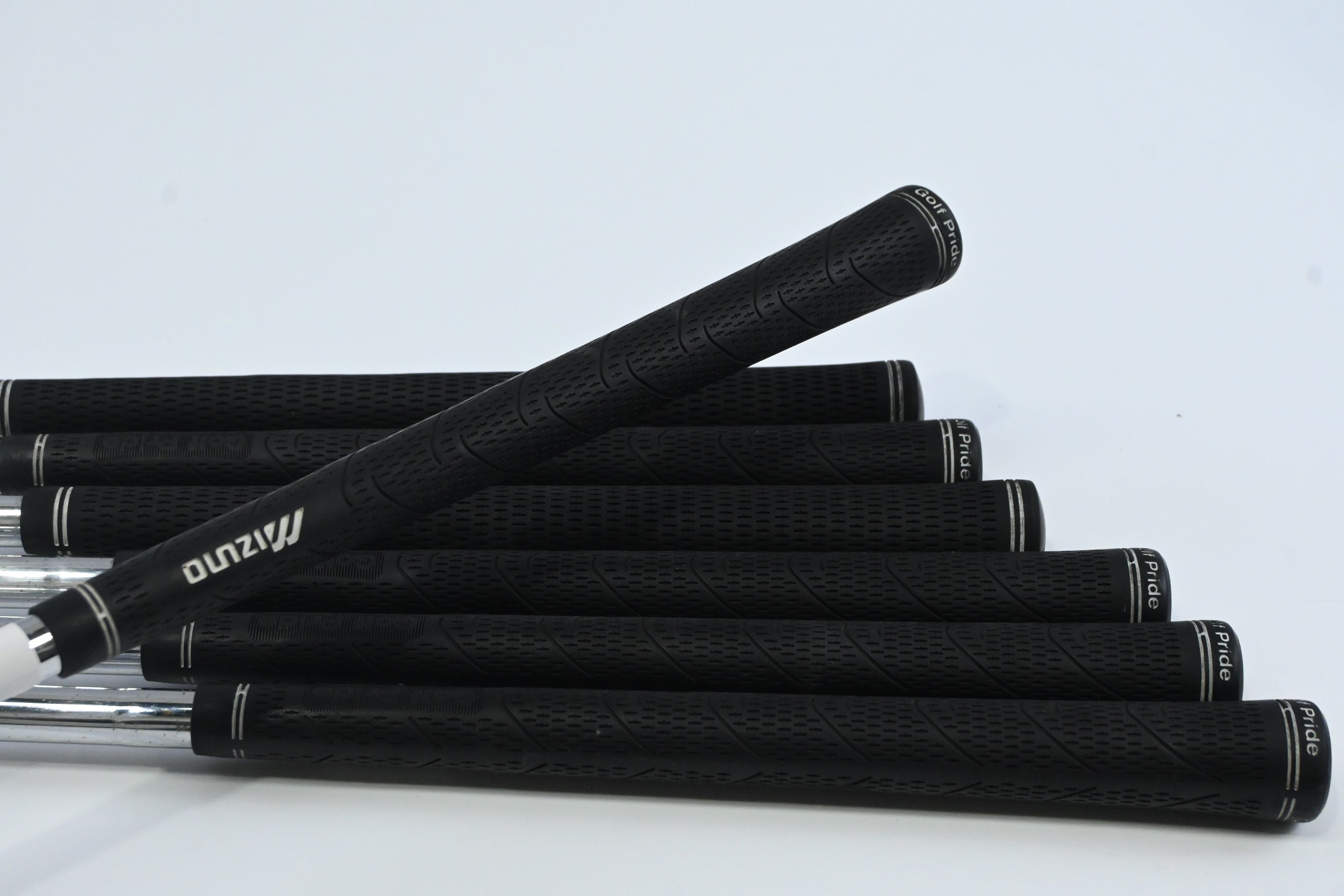 Mizuno MP-62 Irons / 3-9 / Stiff Flex Dynamic Gold S300 Shafts