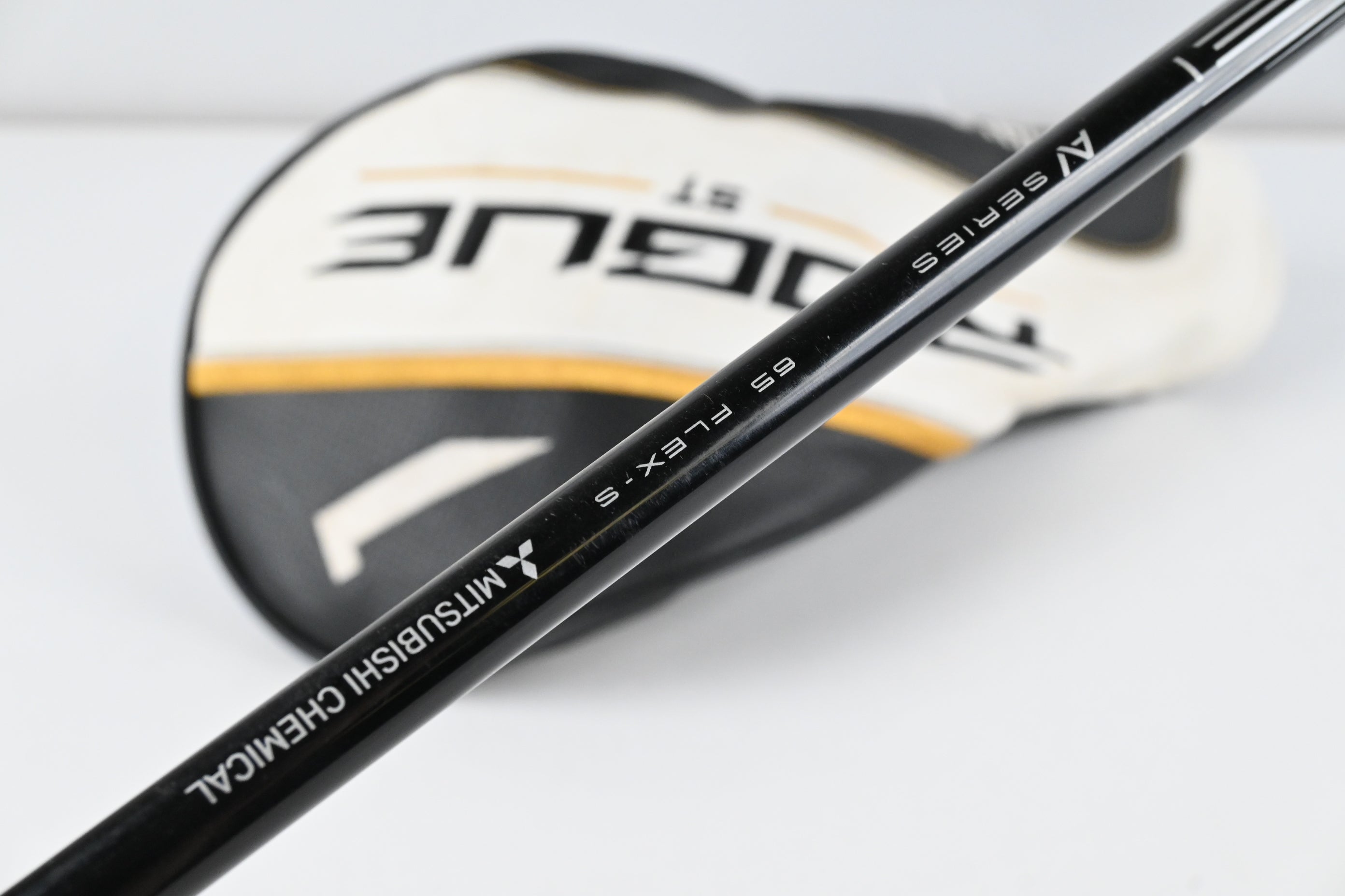 Callaway Rogue ST MAX LS Driver / 10.5 Degree / Stiff Flex Tensei AV White 65