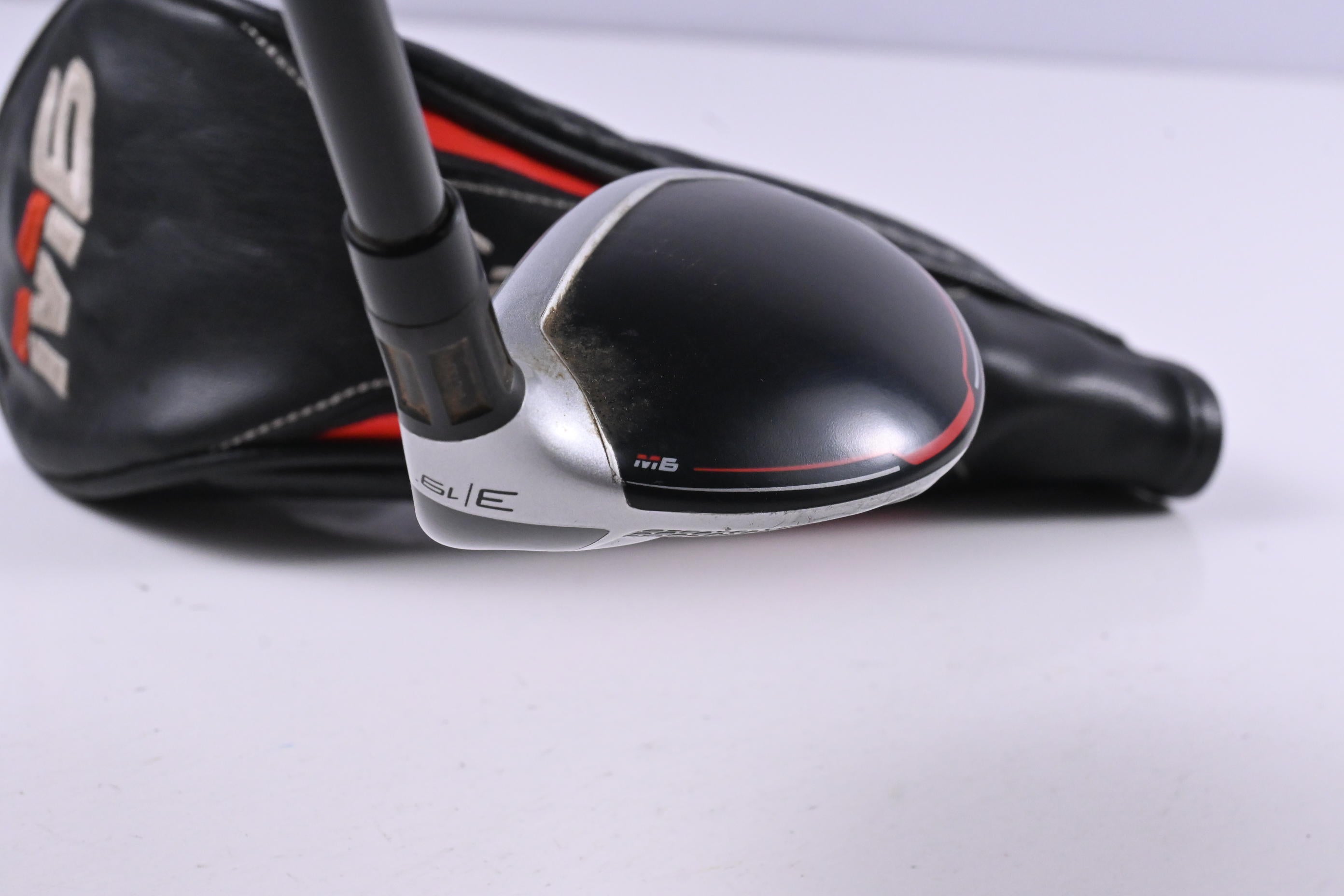 Taylormade M6 #3 Hybrid / 19 Degree / Regular Flex Fujikura Atmos Orange 6 Shaft