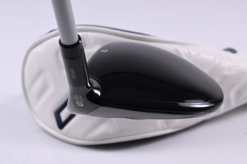 Ladies Taylormade Qi10 Max #5 Wood / 19 Degree / Ladies Flex Speeder NX TCS 40