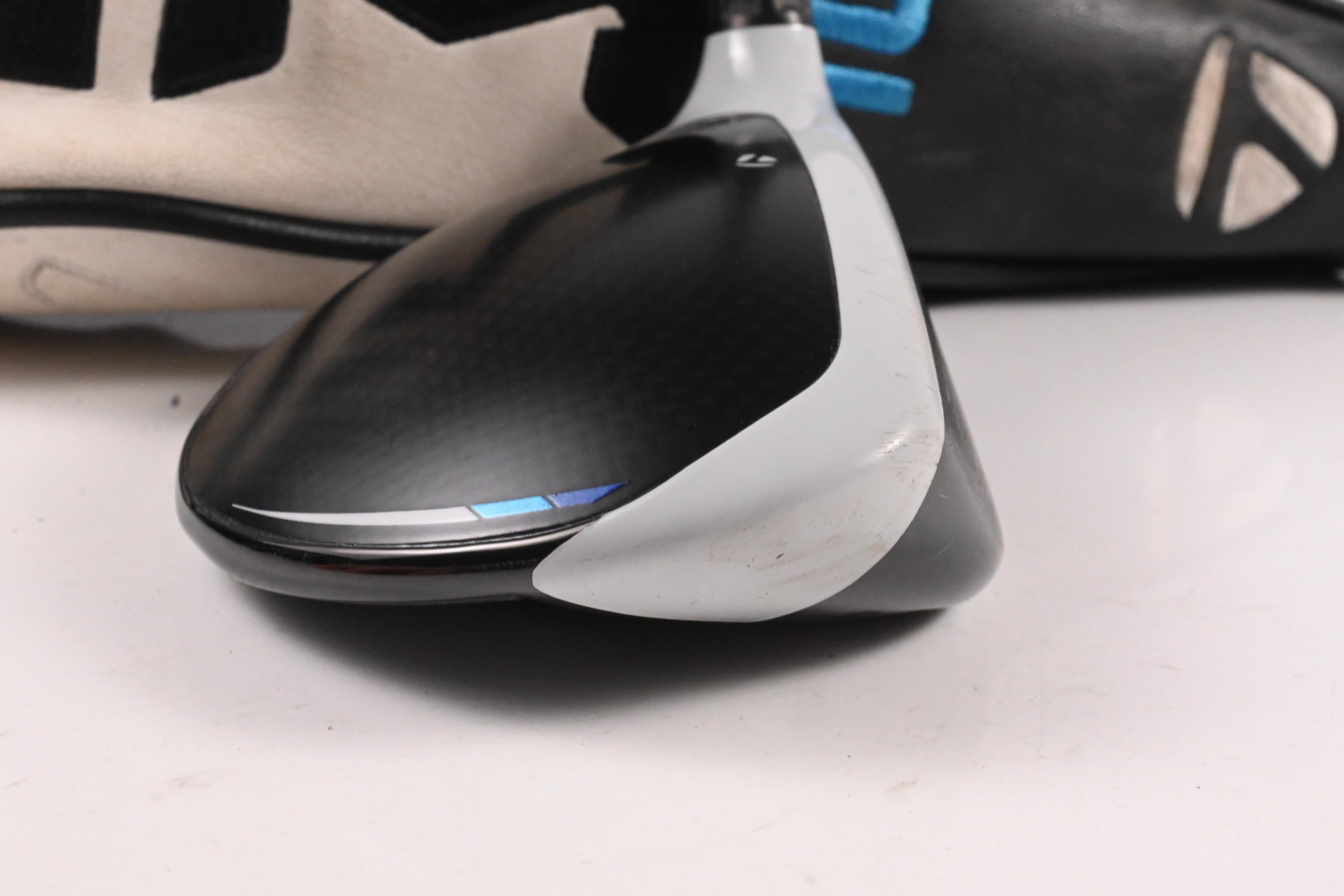 Taylormade SIM2 Max #5 Wood / 18 Degree / Regular Flex Fujikura Ventus Blue 5