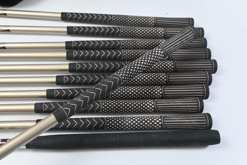 Ladies Macgregor Package Set / Woods, Irons, Putter, Bag