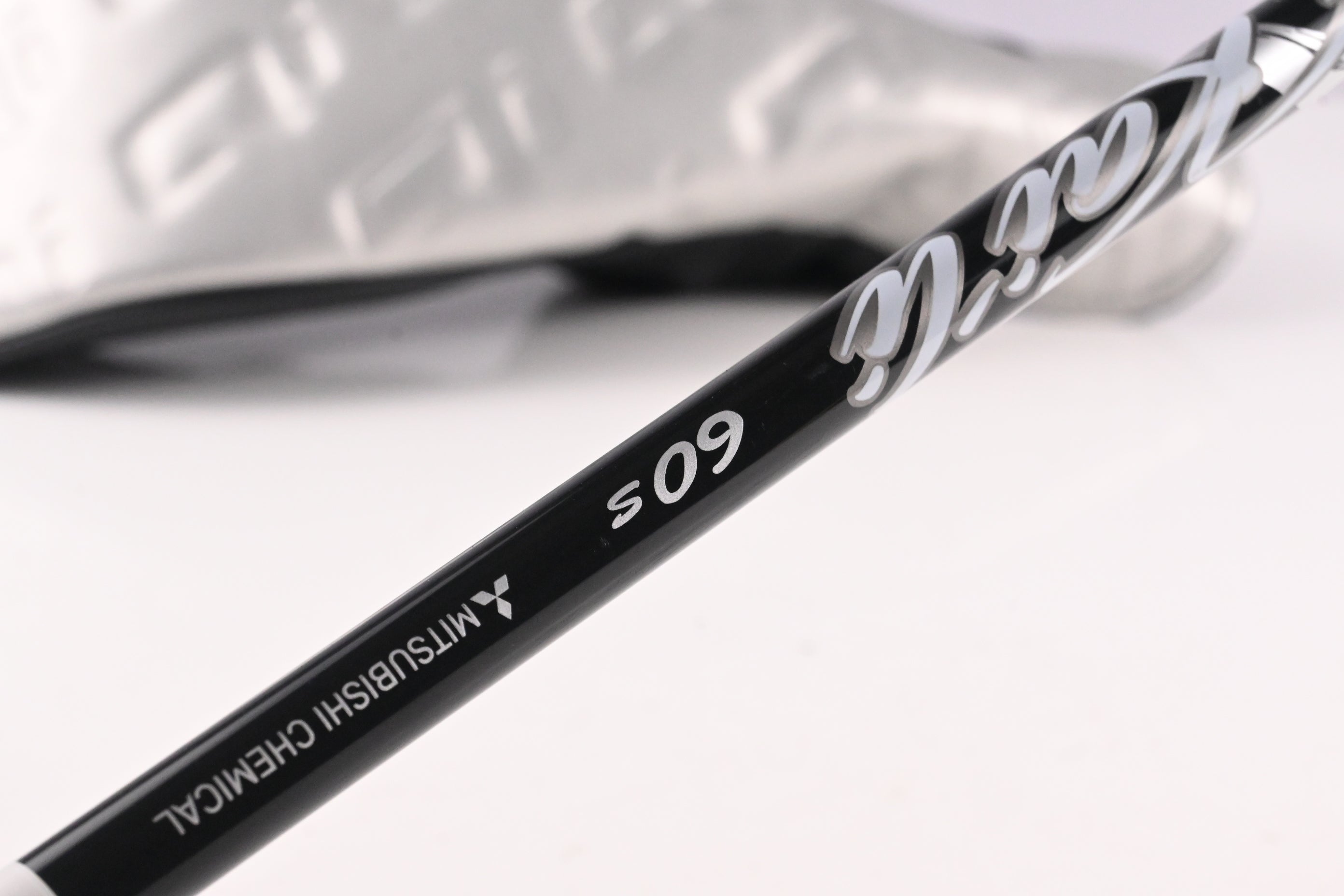 Taylormade Qi35 LS Driver / 8 Degree / Stiff Flex Kai'li White 60 Shaft