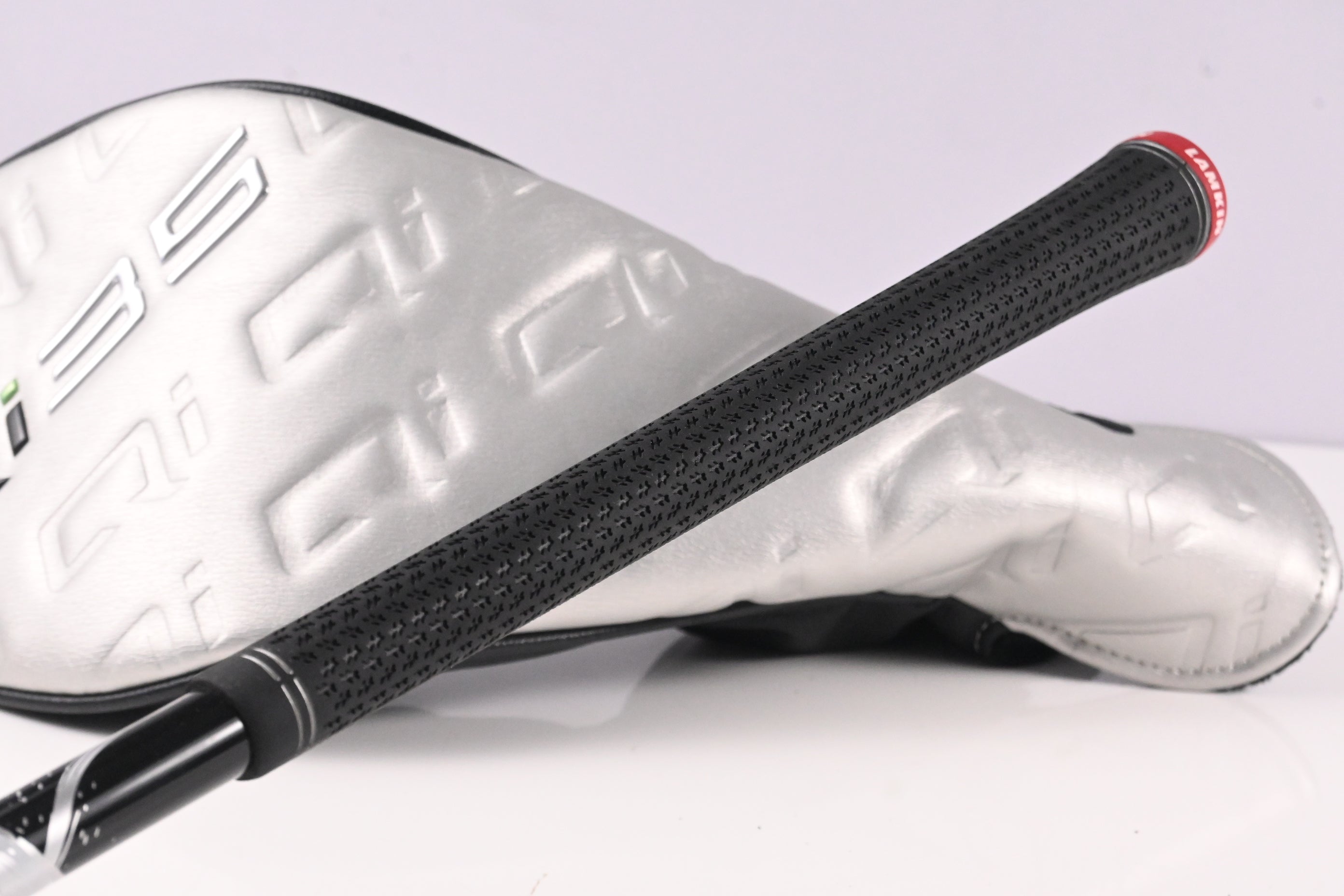 Taylormade Qi35 LS Driver / 8 Degree / Stiff Flex Kai'li White 60 Shaft