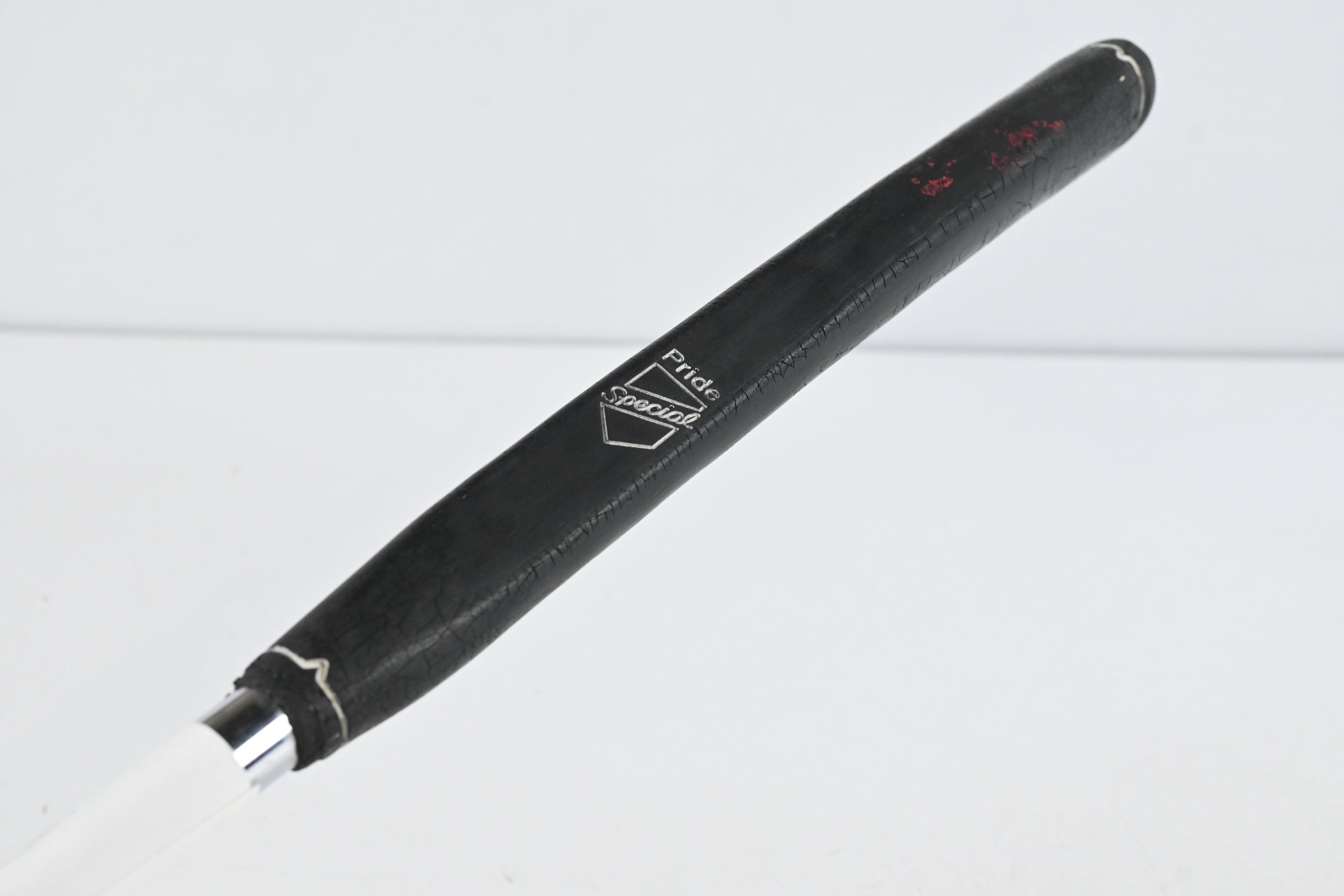 Acushnet Bullseye Putter / 35 Inch