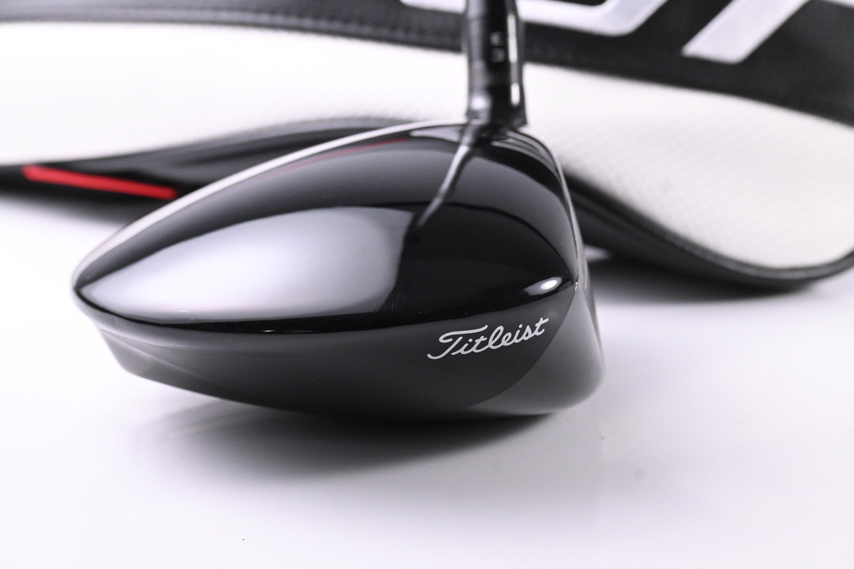 Titleist GT1 Driver / 10 Degree / Regular Flex Fujikura Air Speeder 40 Shaft