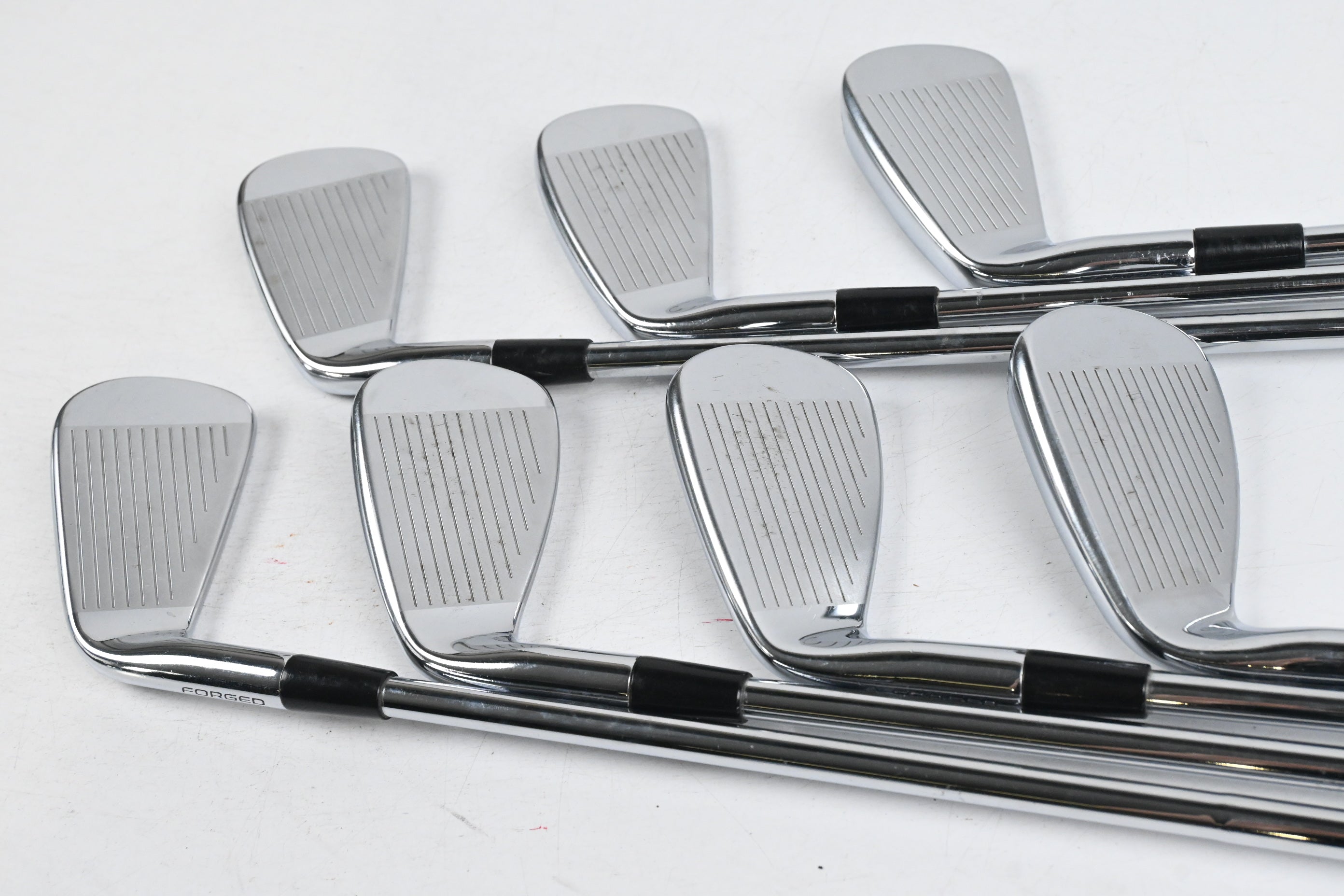 Kirkland Signature Irons / 4-PW / Stiff Flex Elevate 115 Shafts