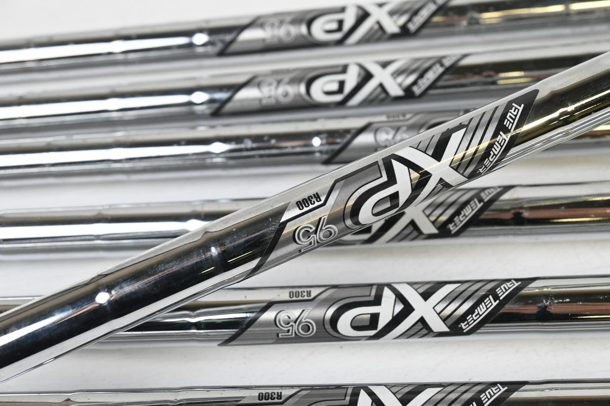 Callaway Rogue ST Max Irons / 5-PW+SW / Regular Flex XP 95 Shafts