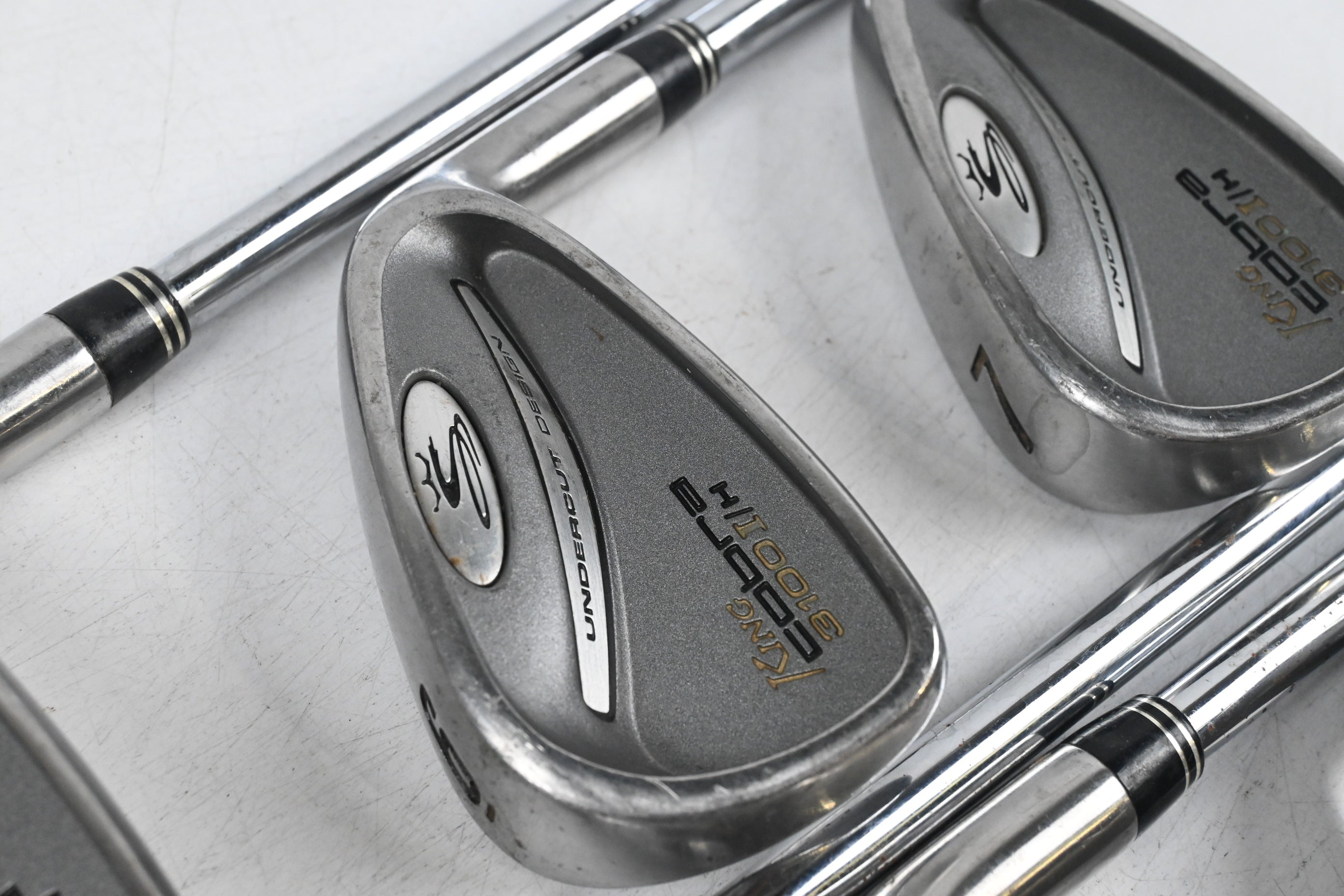 Cobra 3100 I/H Irons / 5-9+SW / Regular Flex N.S.Pro 1030H Shafts