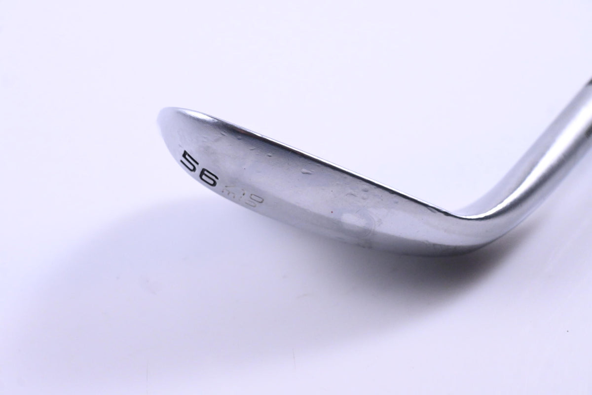 Cleveland RTX-4 Sand Wedge / 56 Degree / Stiff Flex Dynamic Gold S400 Shaft