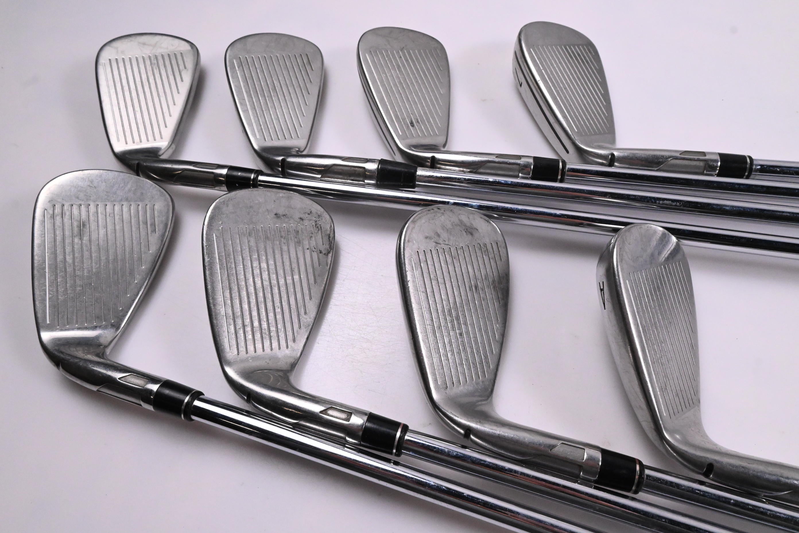 Taylormade SIM Max Irons / 4-PW+GW / Regular Flex KBS Tour 90 Shafts
