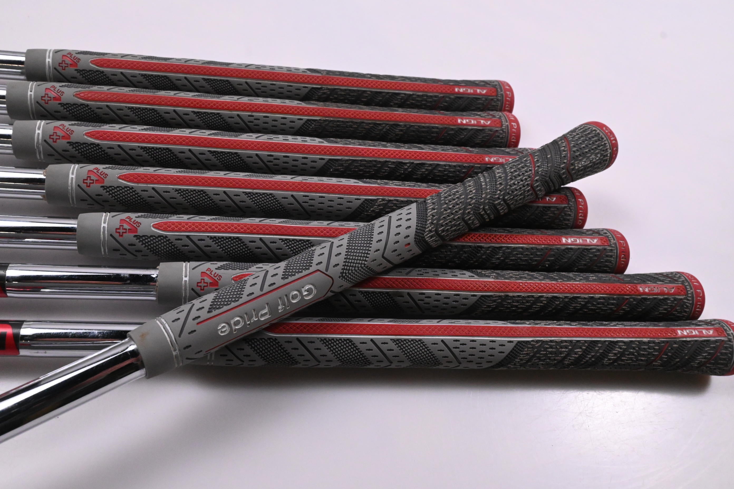 Taylormade SIM Max Irons / 4-PW+GW / Regular Flex KBS Tour 90 Shafts