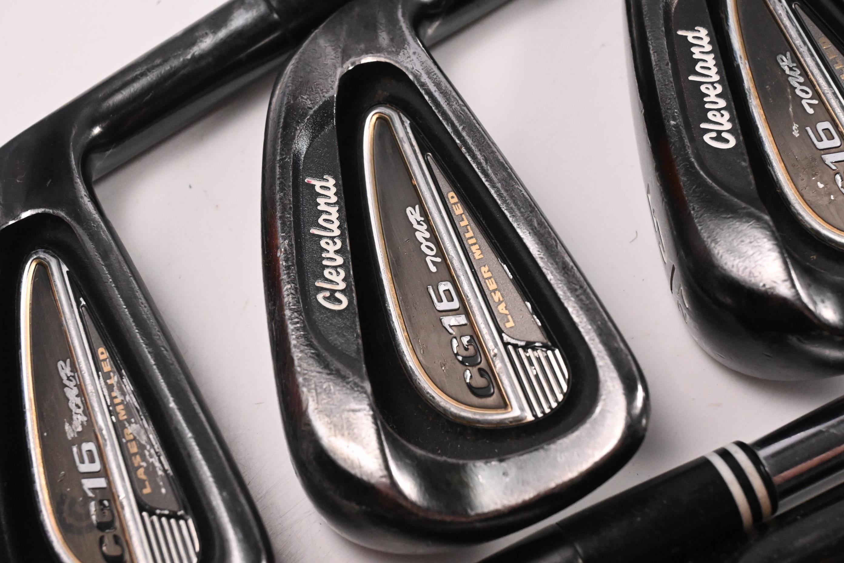 Cleveland CG16 Black Pearl Irons / 3-PW / Stiff Flex Dynamic Gold S300 Shafts
