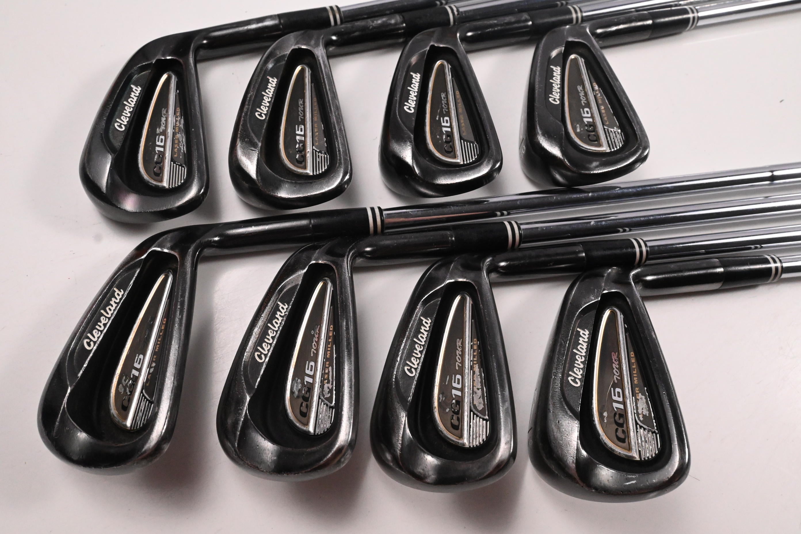 Cleveland CG16 Black Pearl Irons / 3-PW / Stiff Flex Dynamic Gold S300 Shafts